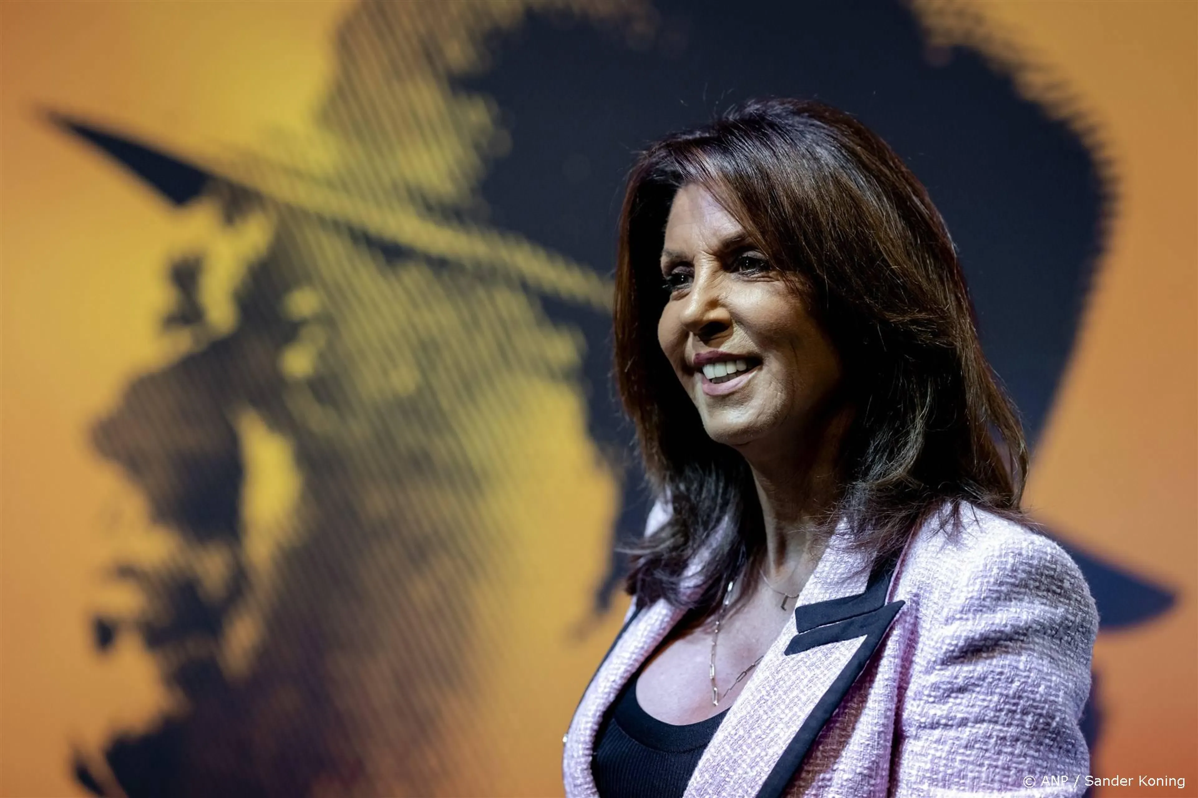 Koningsdag barst los bij Rachel Hazes in Spanje: 'Topdag'