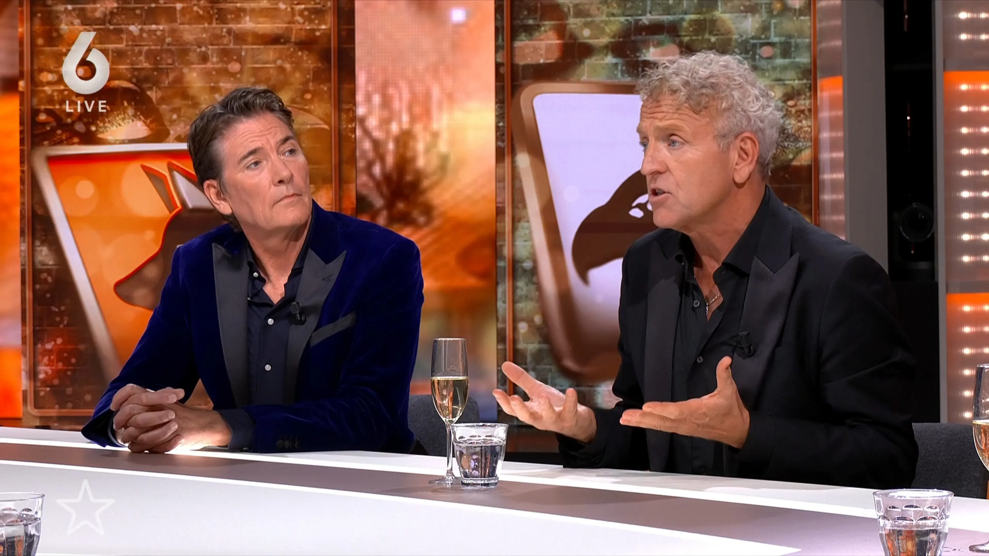 Shownieuws-tafel kritisch over Angela de Jong na haar kritiek op nominatie De Bondgenoten