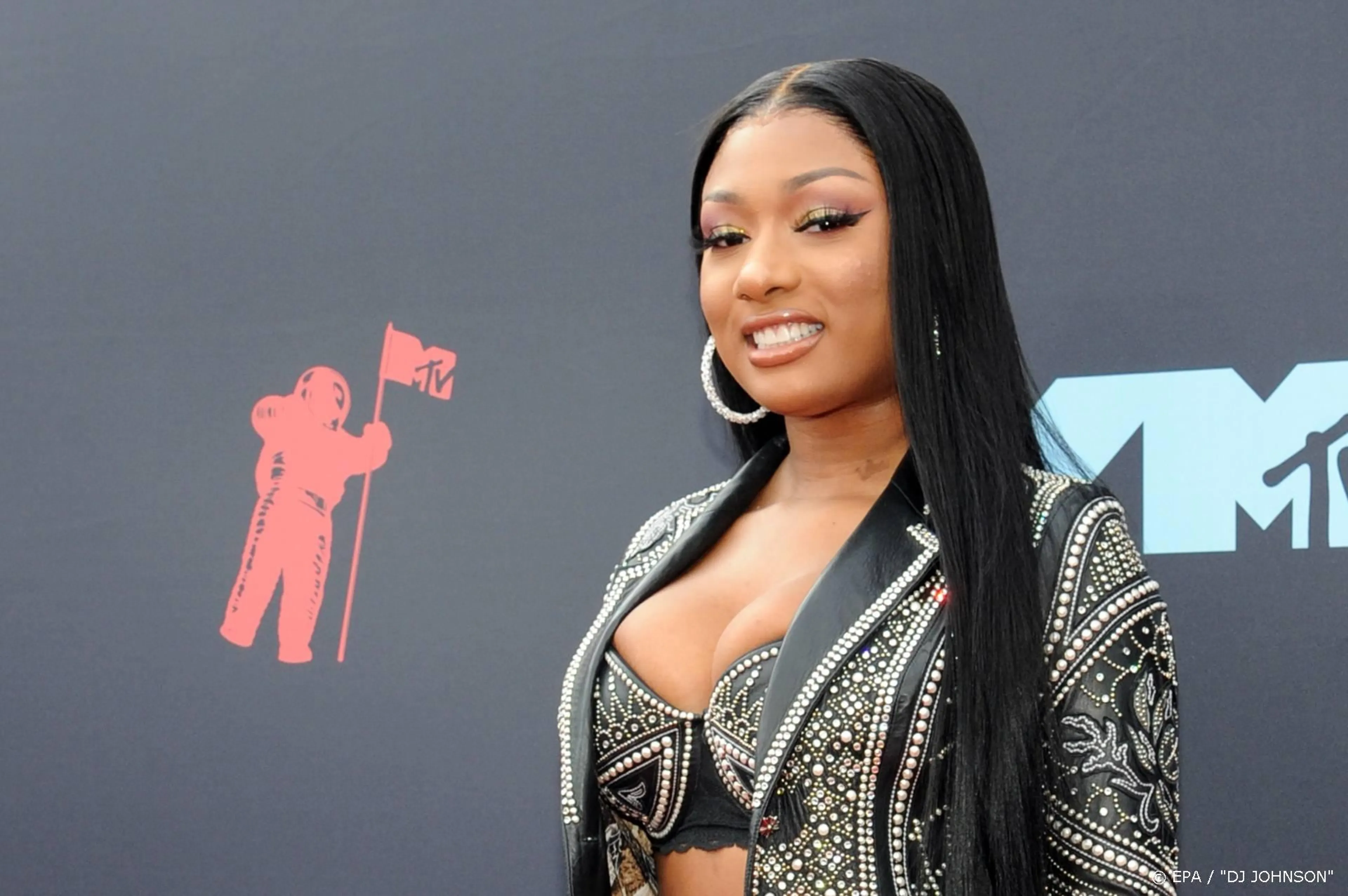 Megan Thee Stallion in beide voeten geschoten