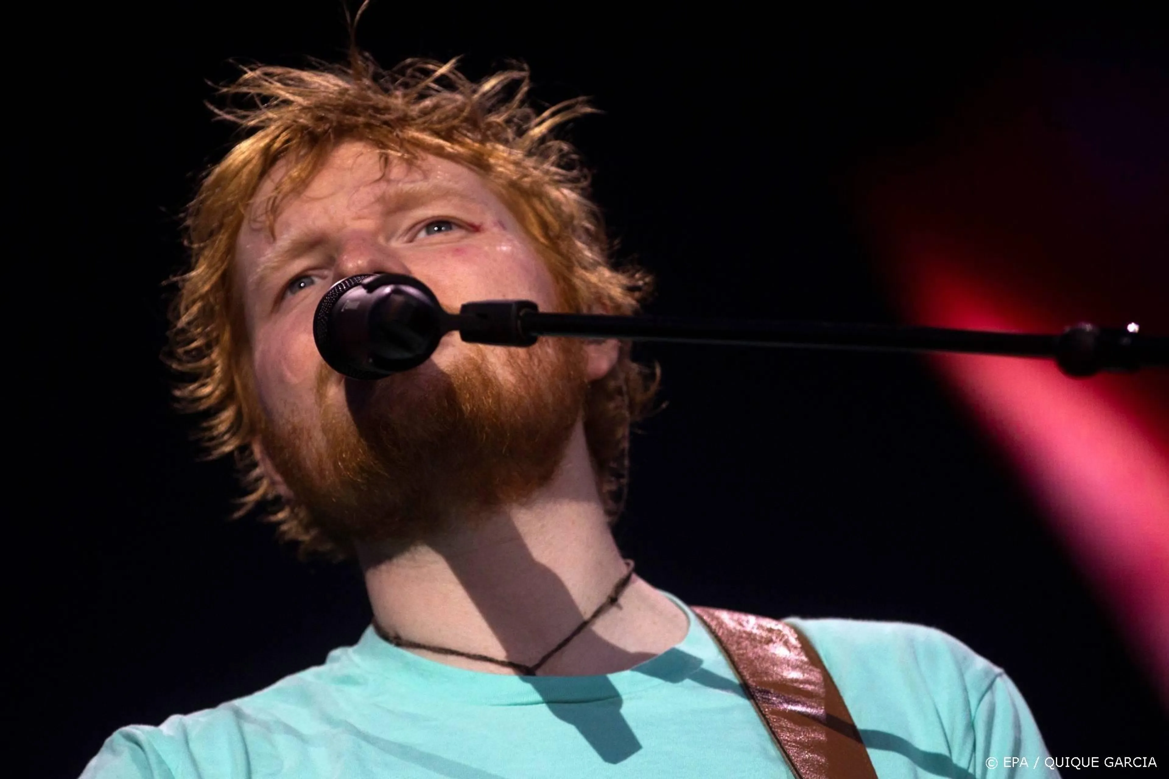 Ed Sheeran kondigt nieuwe muziek aan