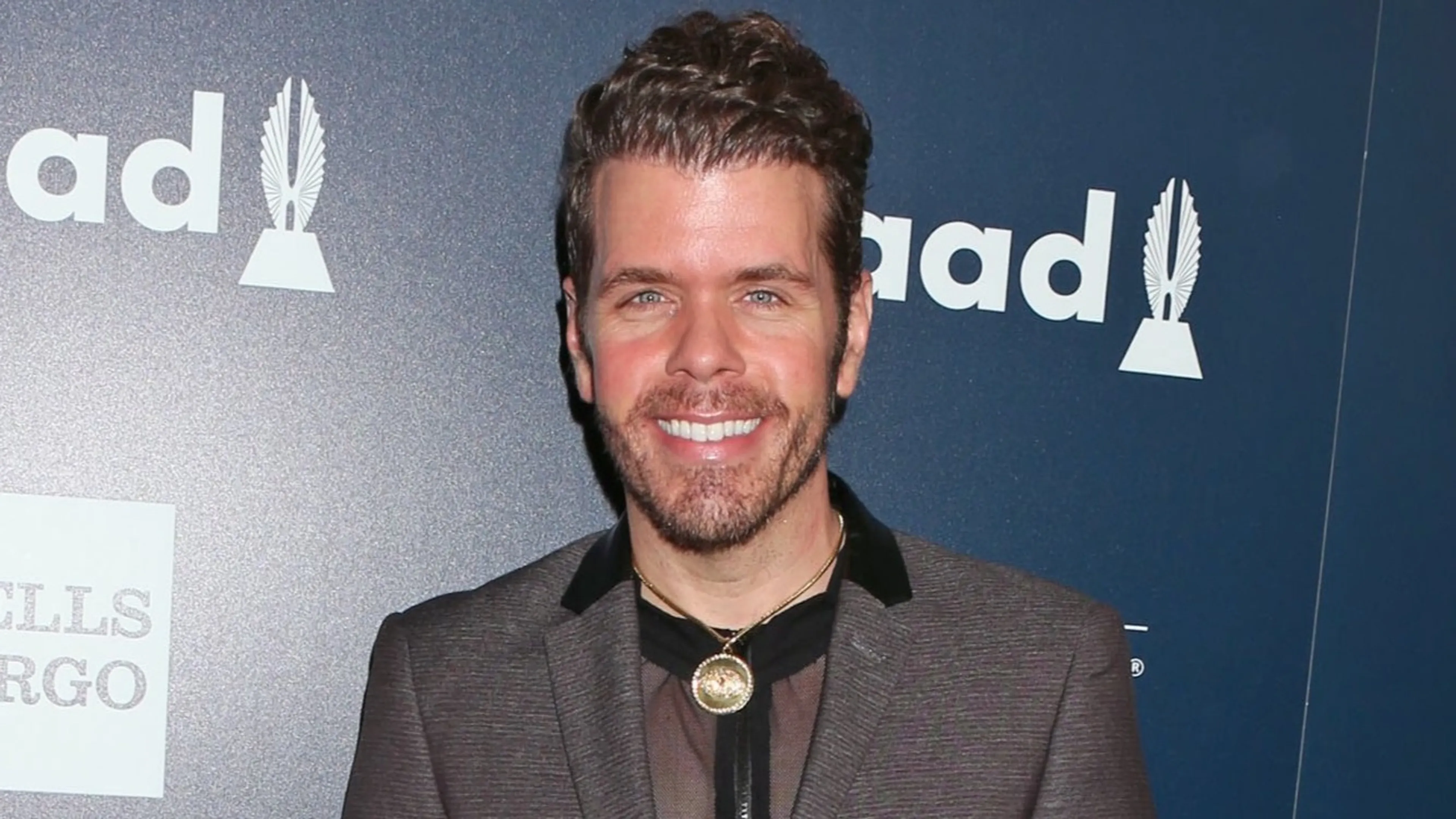 Perez Hilton vermoedelijk met spoed naar ziekenhuis na livestream-incident