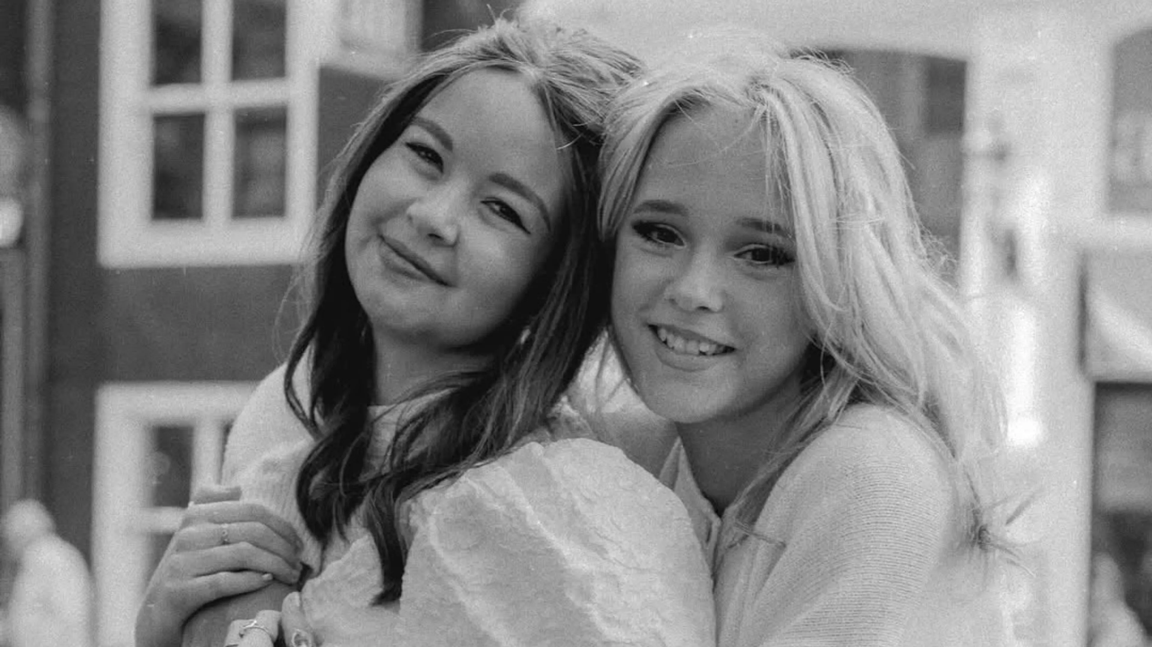 Emma Kok emotioneel over afscheid Jade Kops: 'Ontzettend heftig'