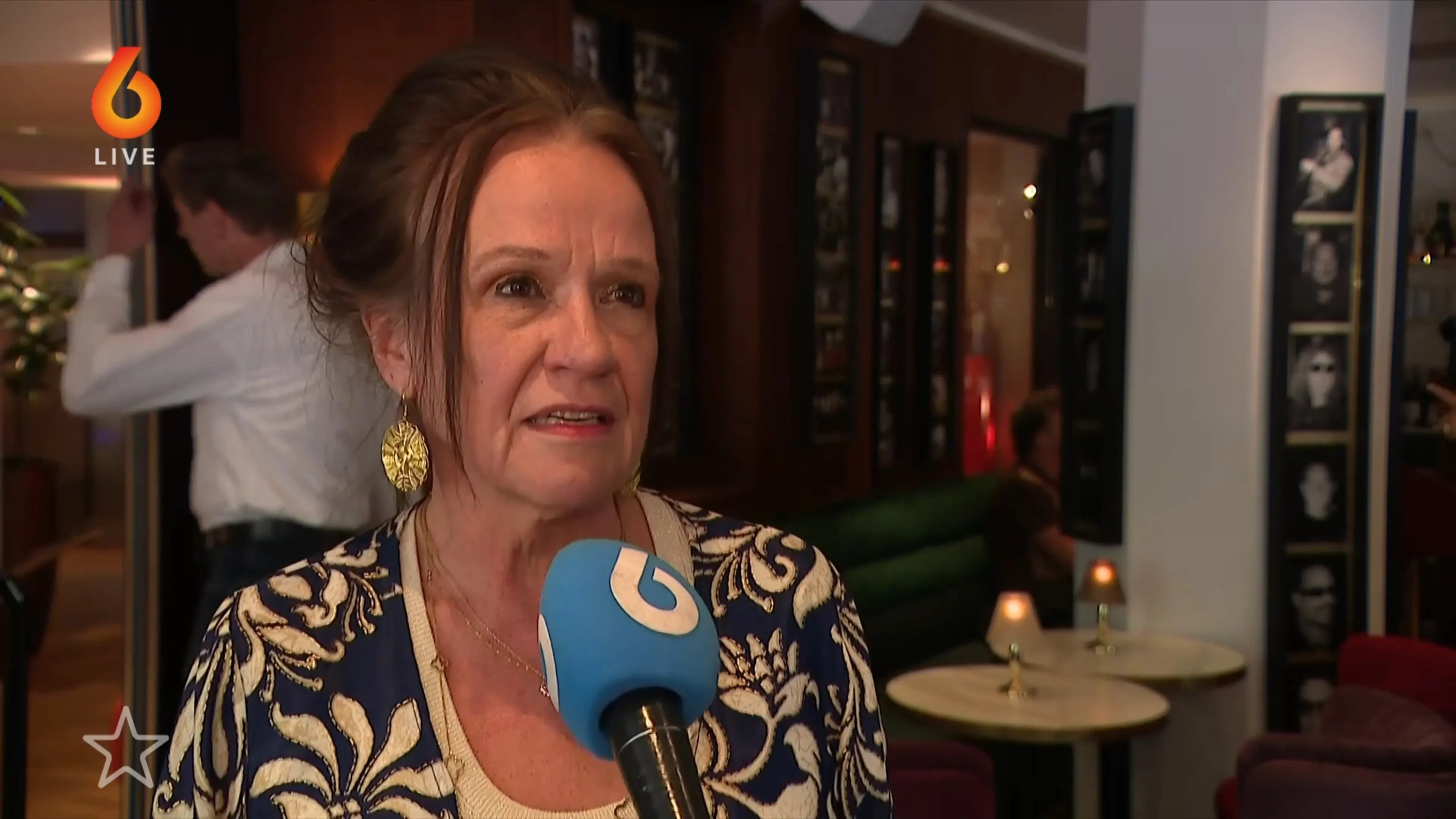 Xandra Brood emotioneel op herdenking 25e sterfdag Herman Brood