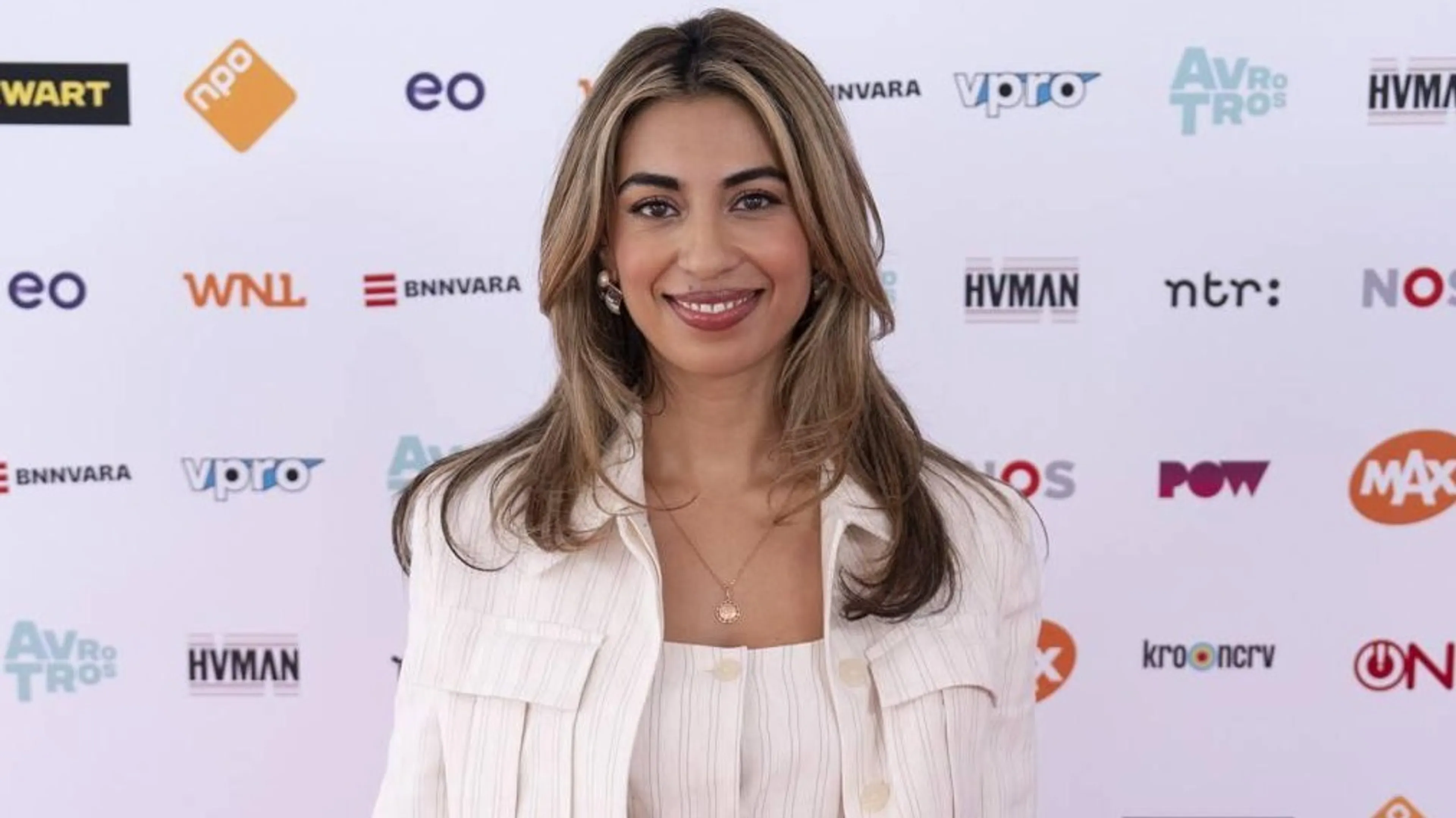 Hila voorbij de Taliban terug op NPO Start: 'Alle vrouwen opnieuw benaderd'