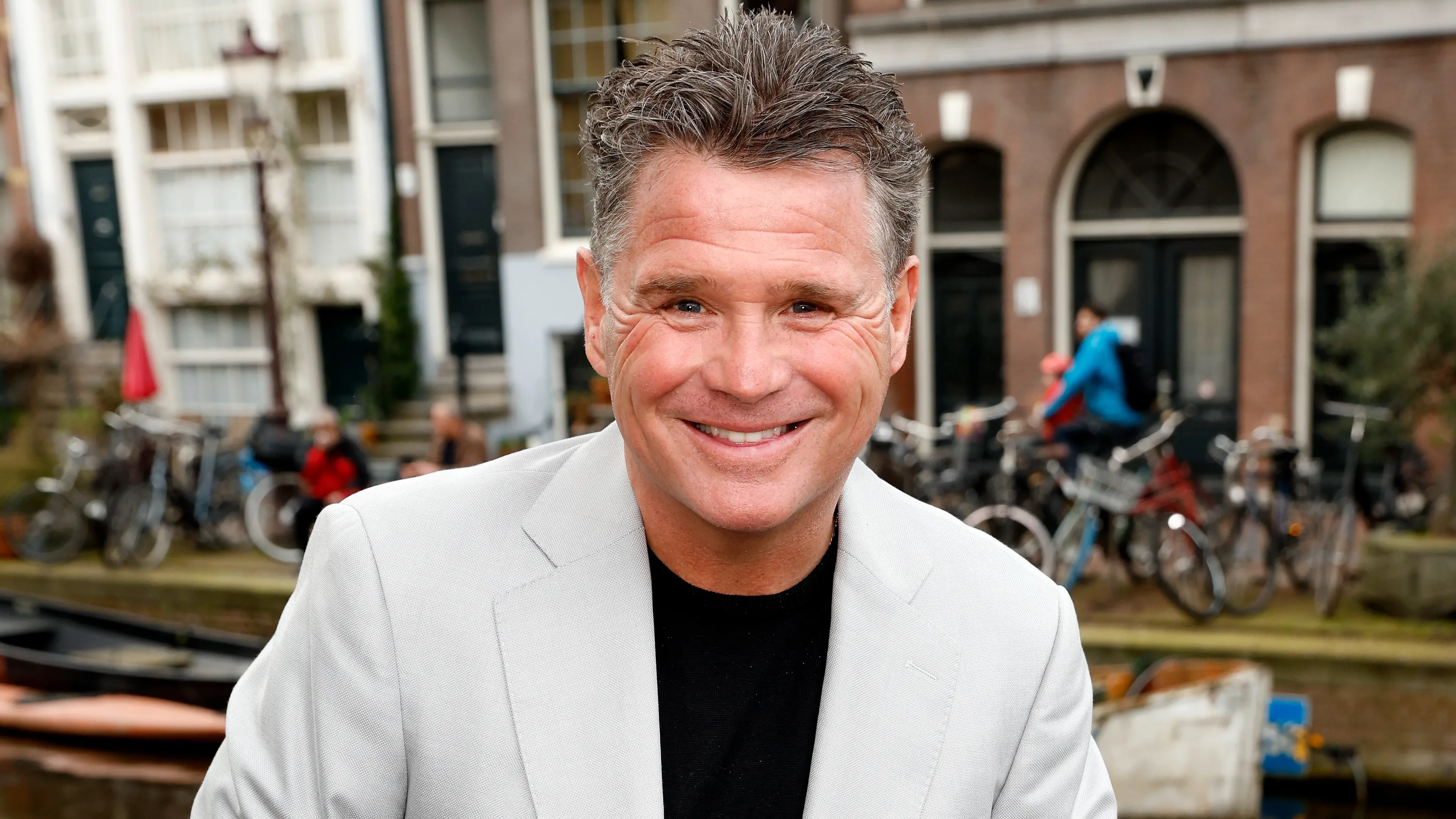 Wolter Kroes vervult fans laatste wens: 'Heel moeilijk'