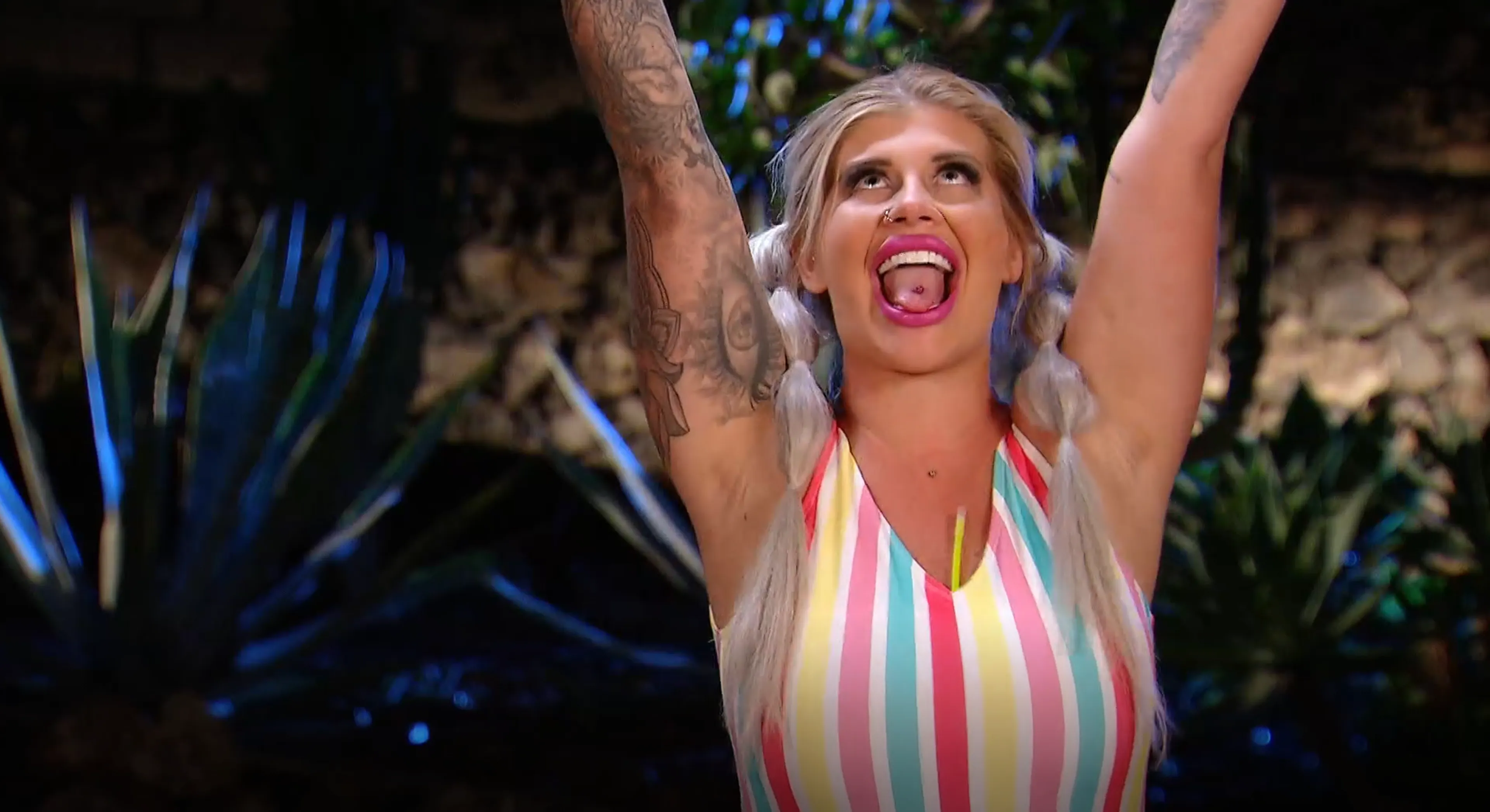 Wat?! Vader gaf Shani op voor Ex on the Beach