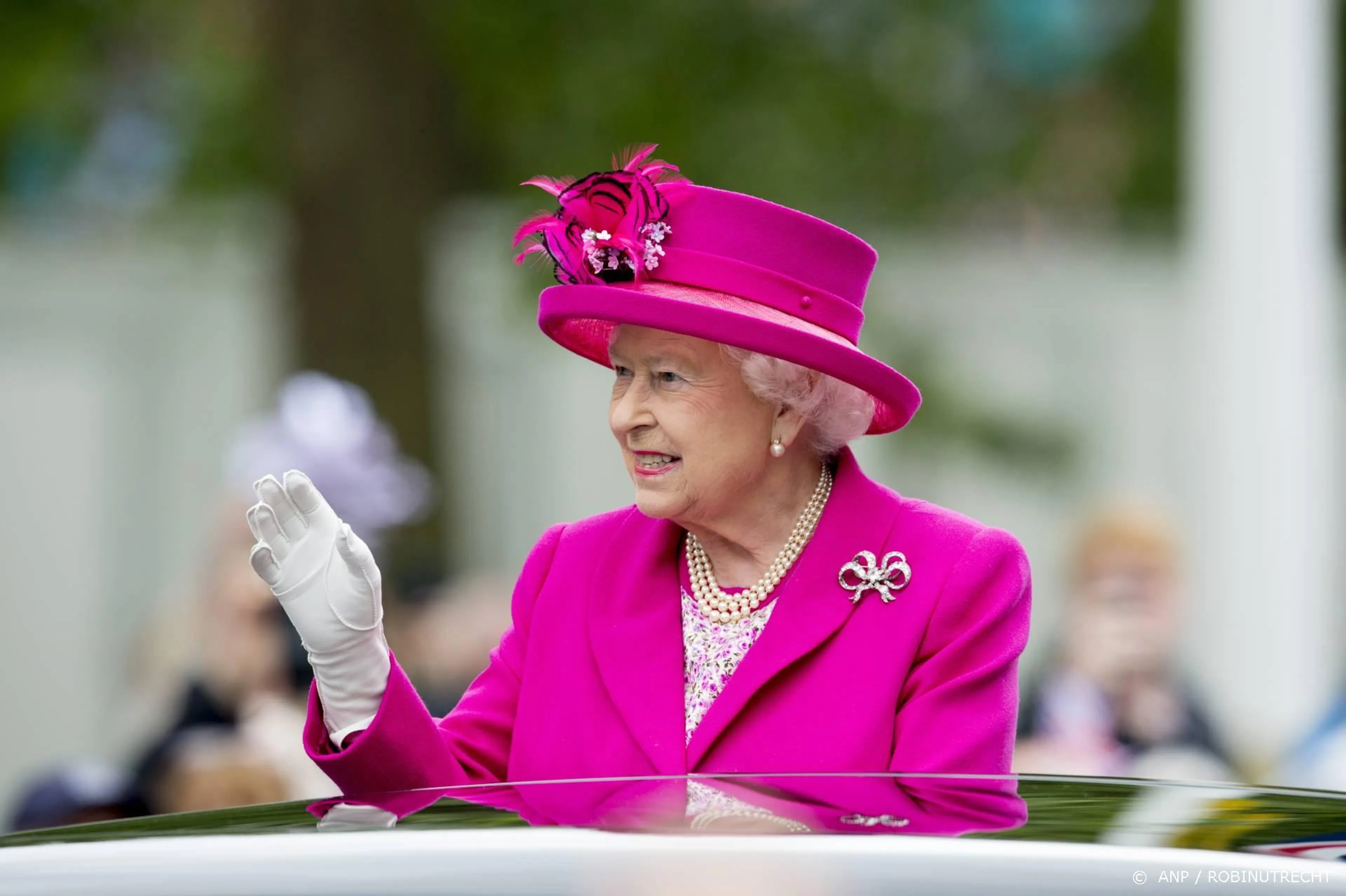 Koningin Elizabeth bedroefd en bezorgd na uitspraken Meghan