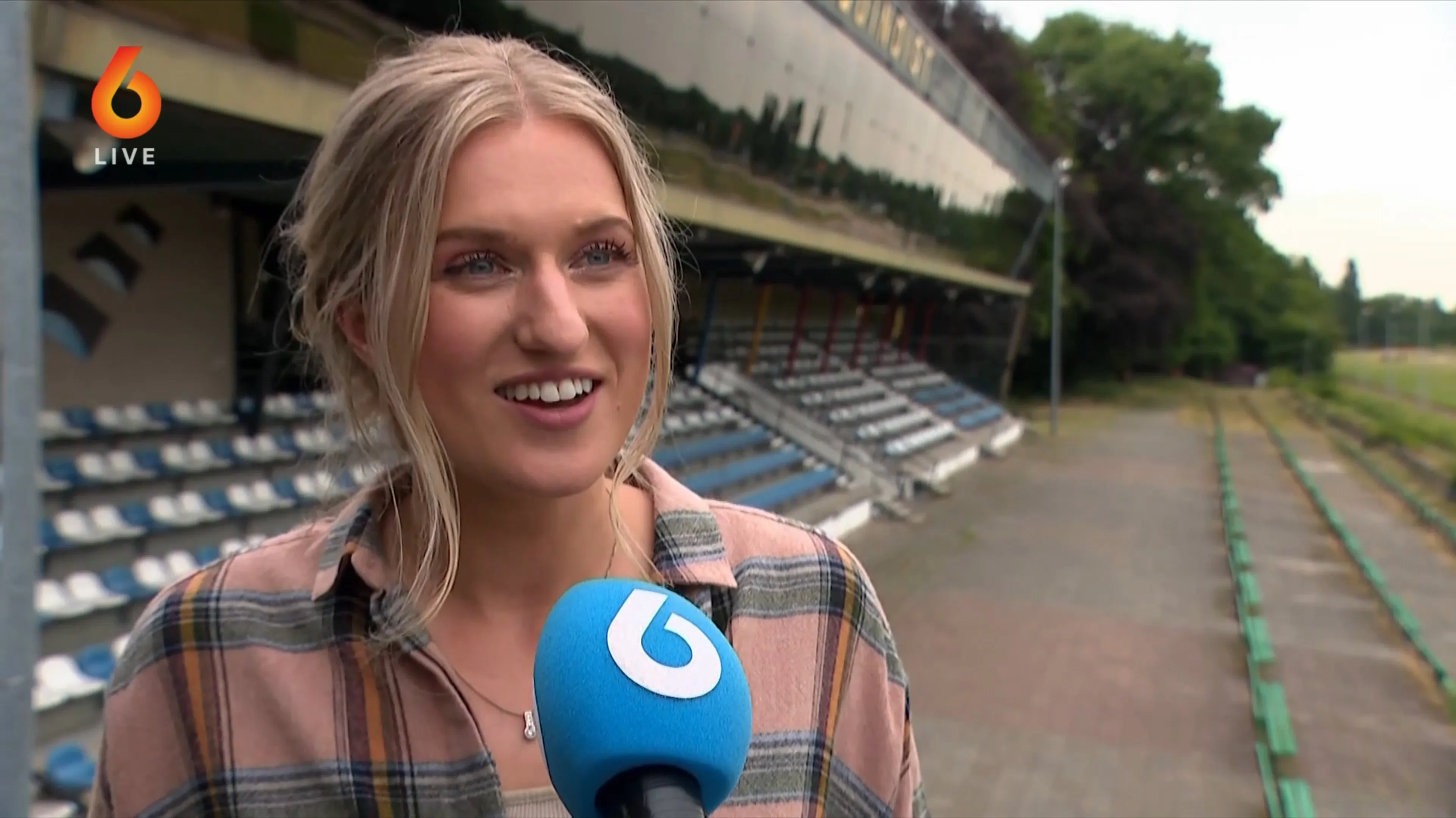 Droom Britt Dekker komt uit: haar eigen paarden-kerstfilm