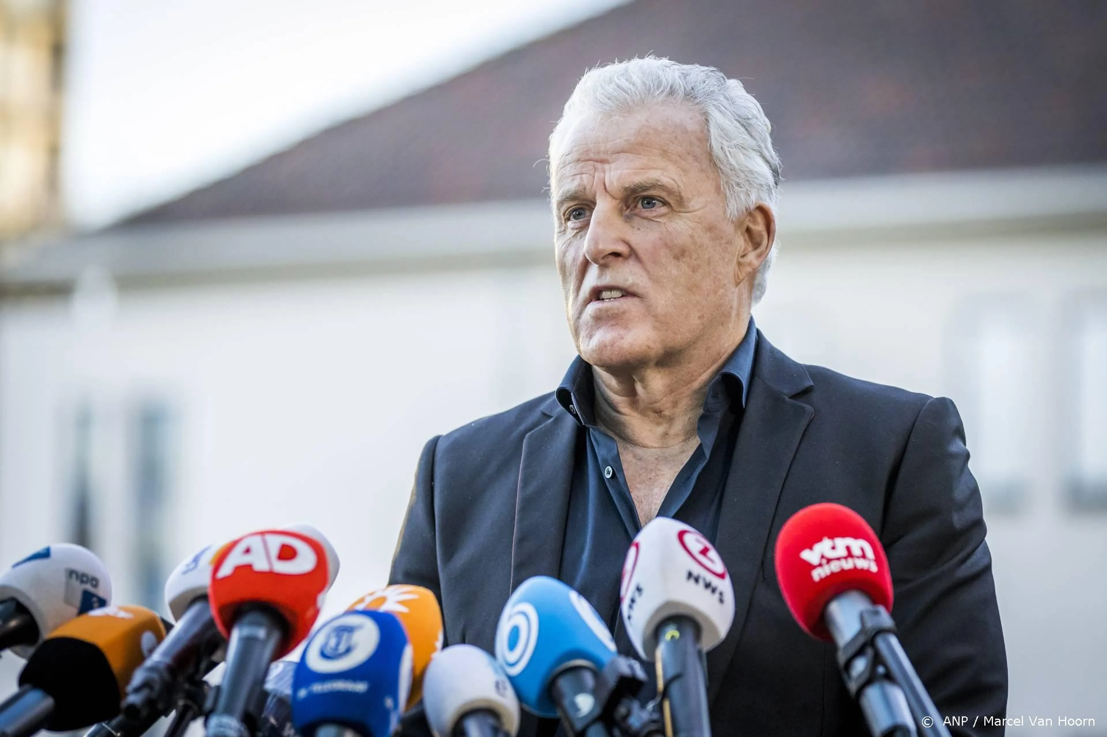 Kranten pakken groot uit met overlijden Peter R. de Vries