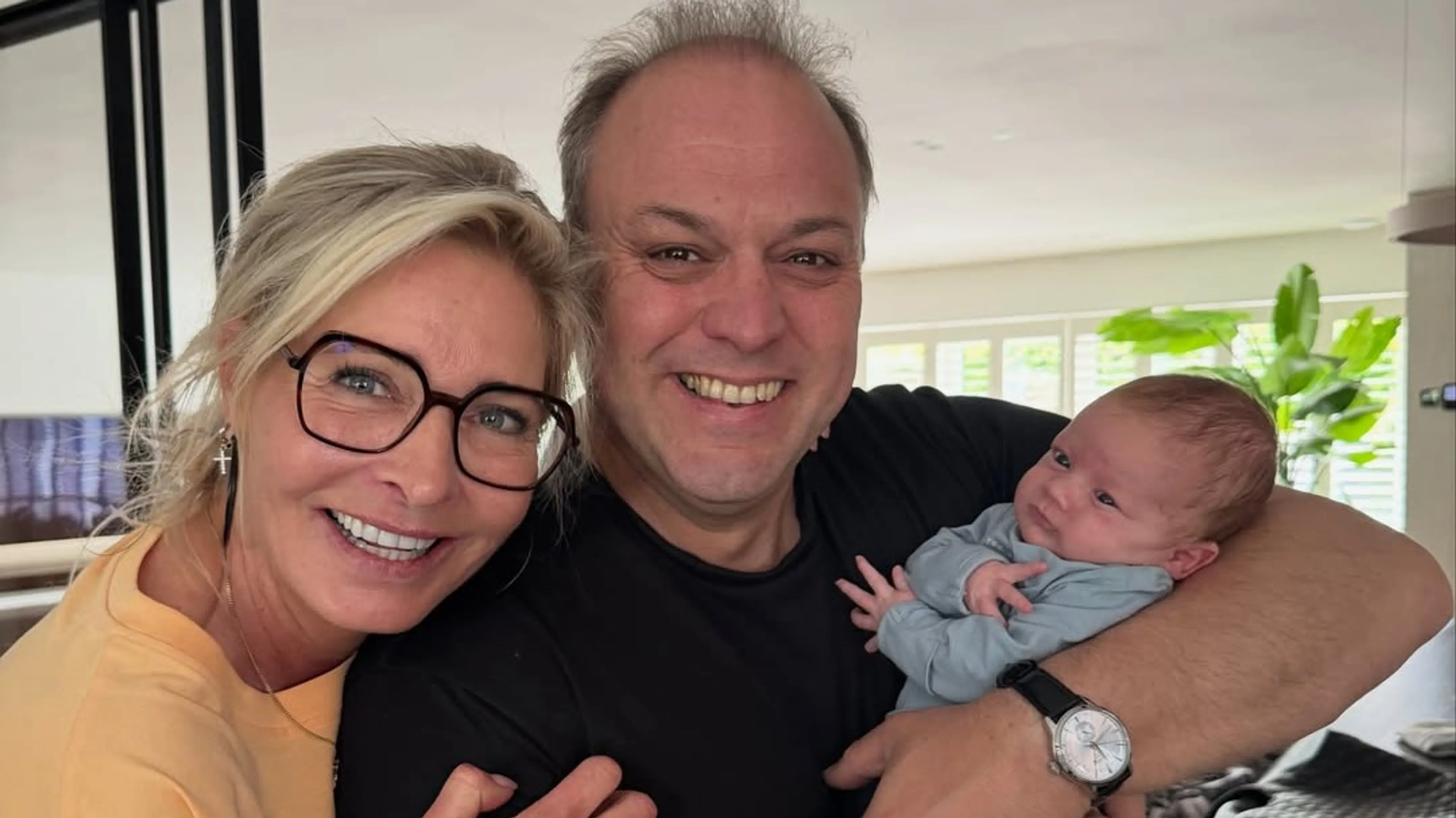 Kleinzoon Mariska Bauer draagt emotionele naam Jan: 'Naar mijn broer die overleden is'