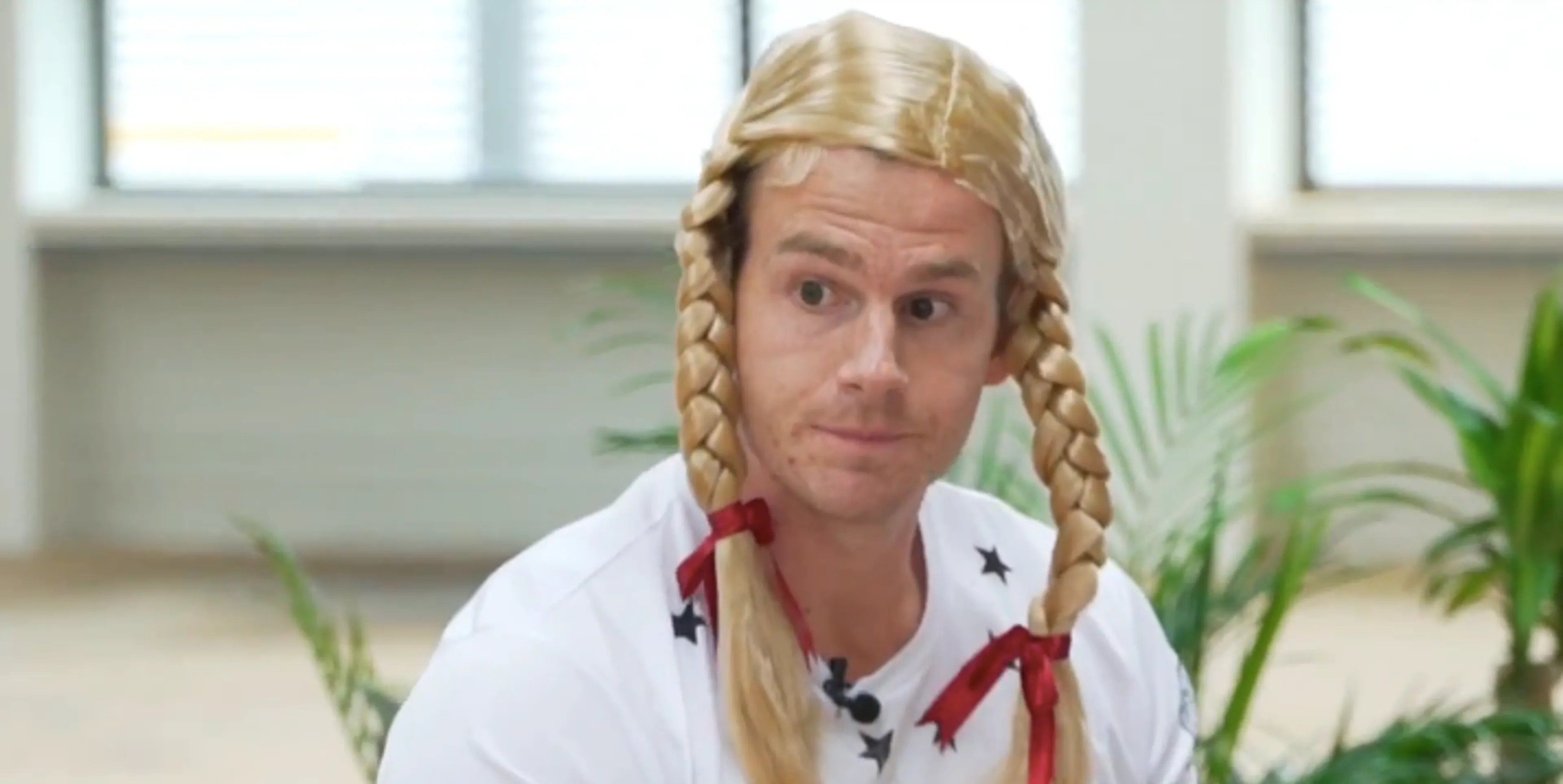 Rapper Sjors keihard onder vuur na 'walgelijke transgendergrap'