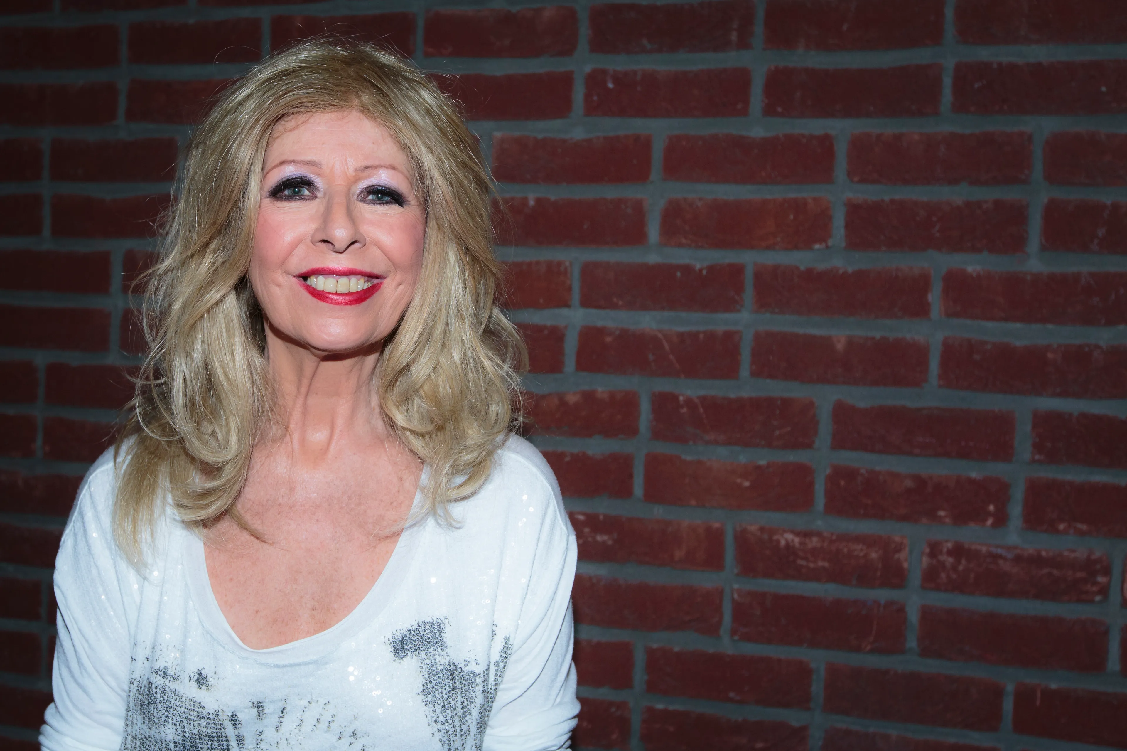 Bonnie St. Claire openhartiger dan ooit in autobiografie