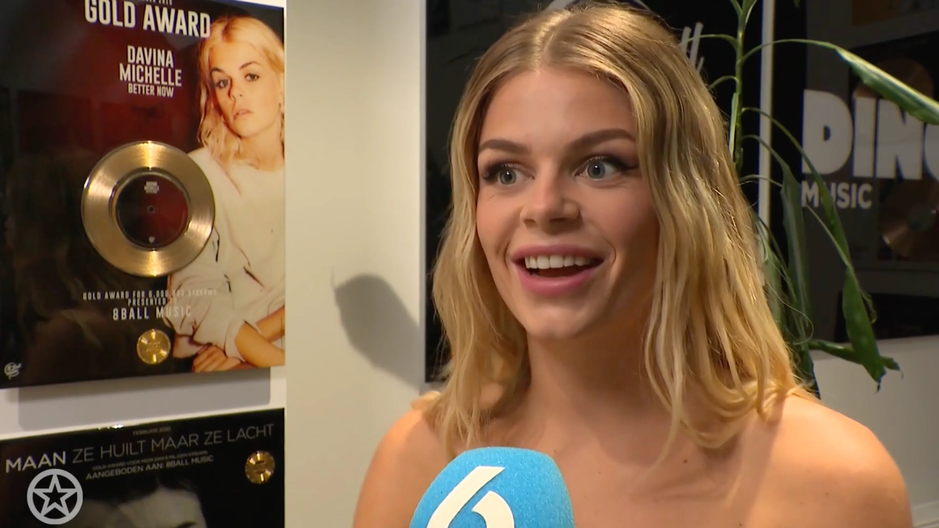 Davina Michelle kan haar geluk niet op