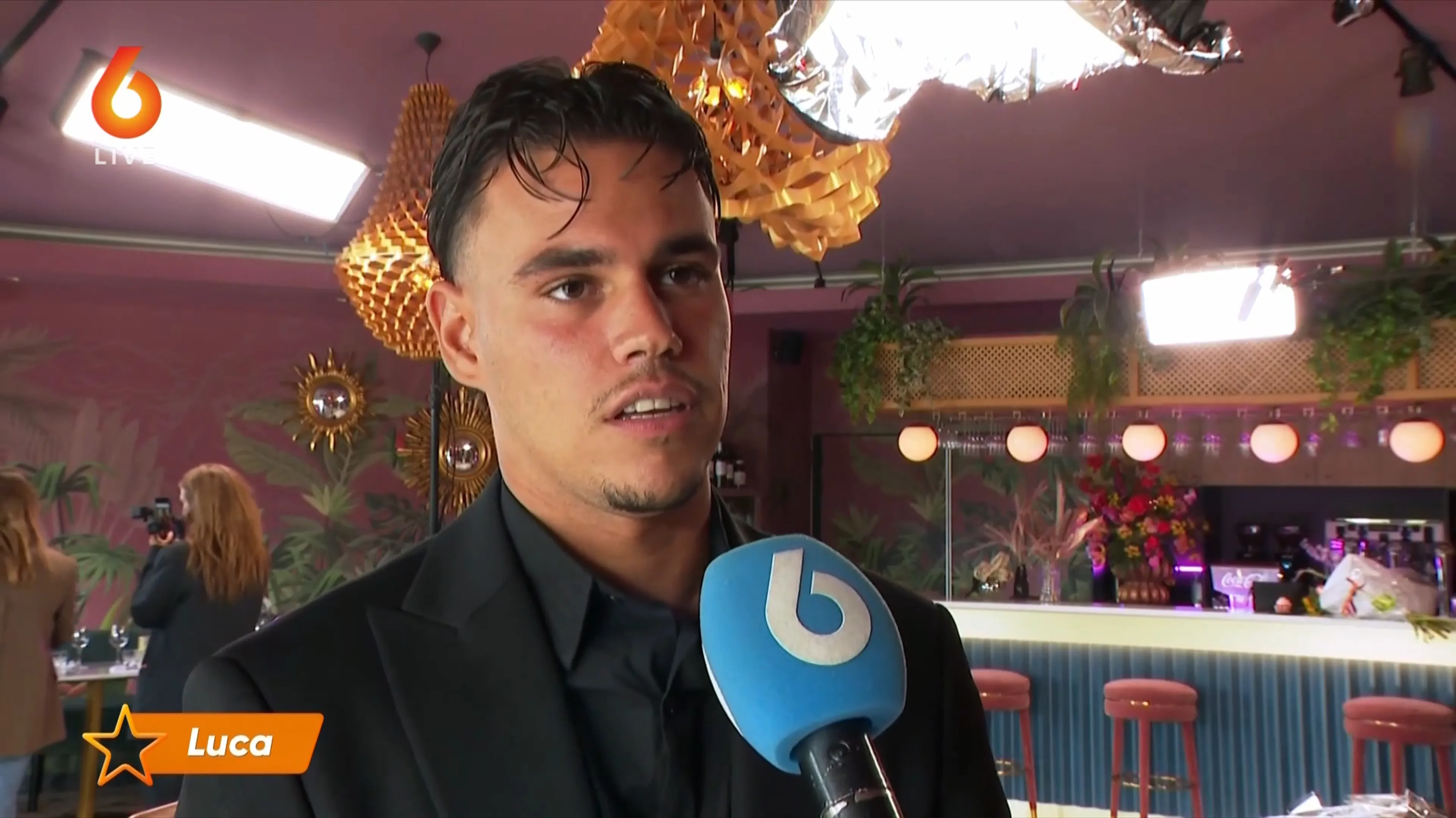 Voorproefje Anti Survival Show reünie: 'Luca zoende ook met Melle'