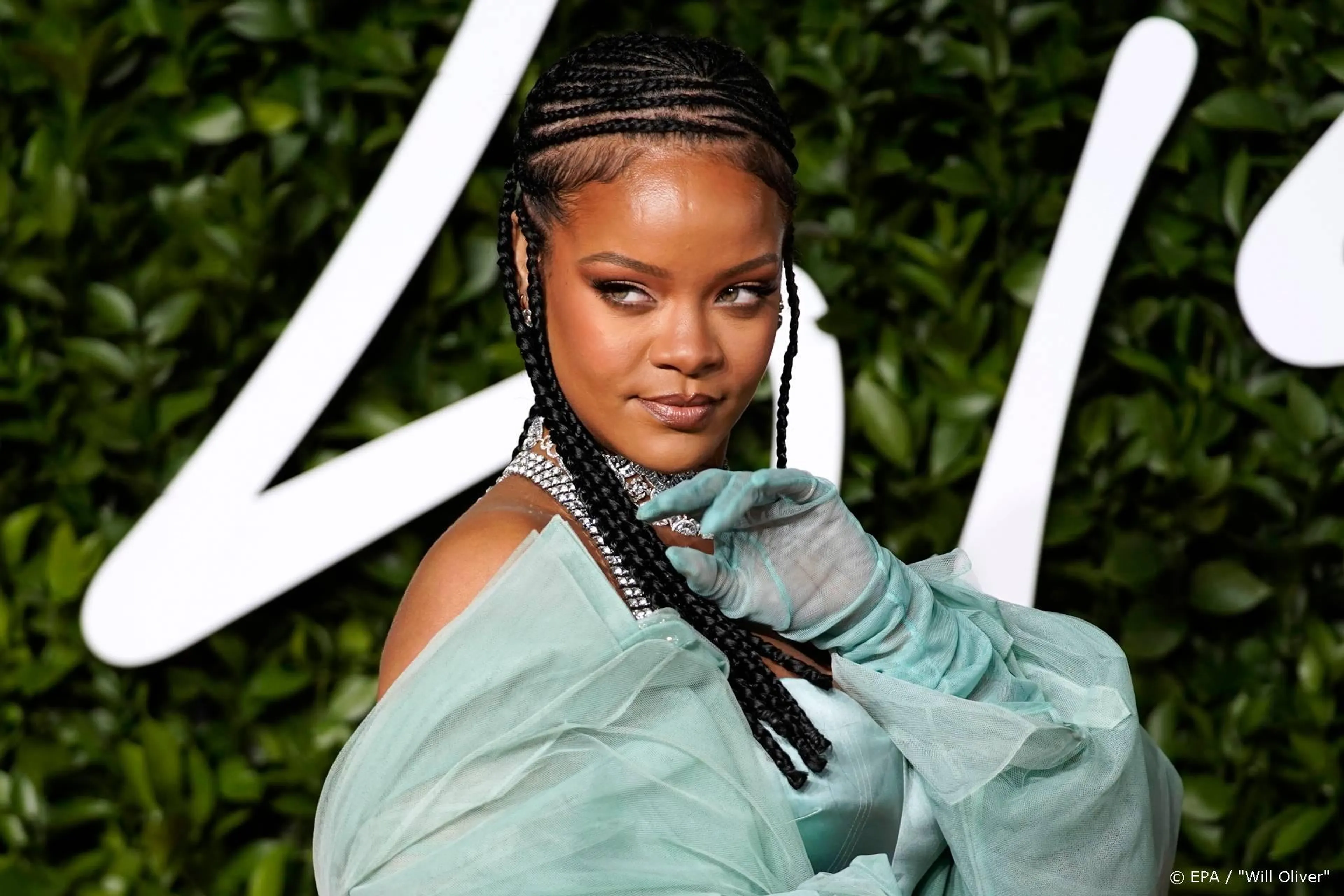 Rihanna is muziek maken nog niet vergeten