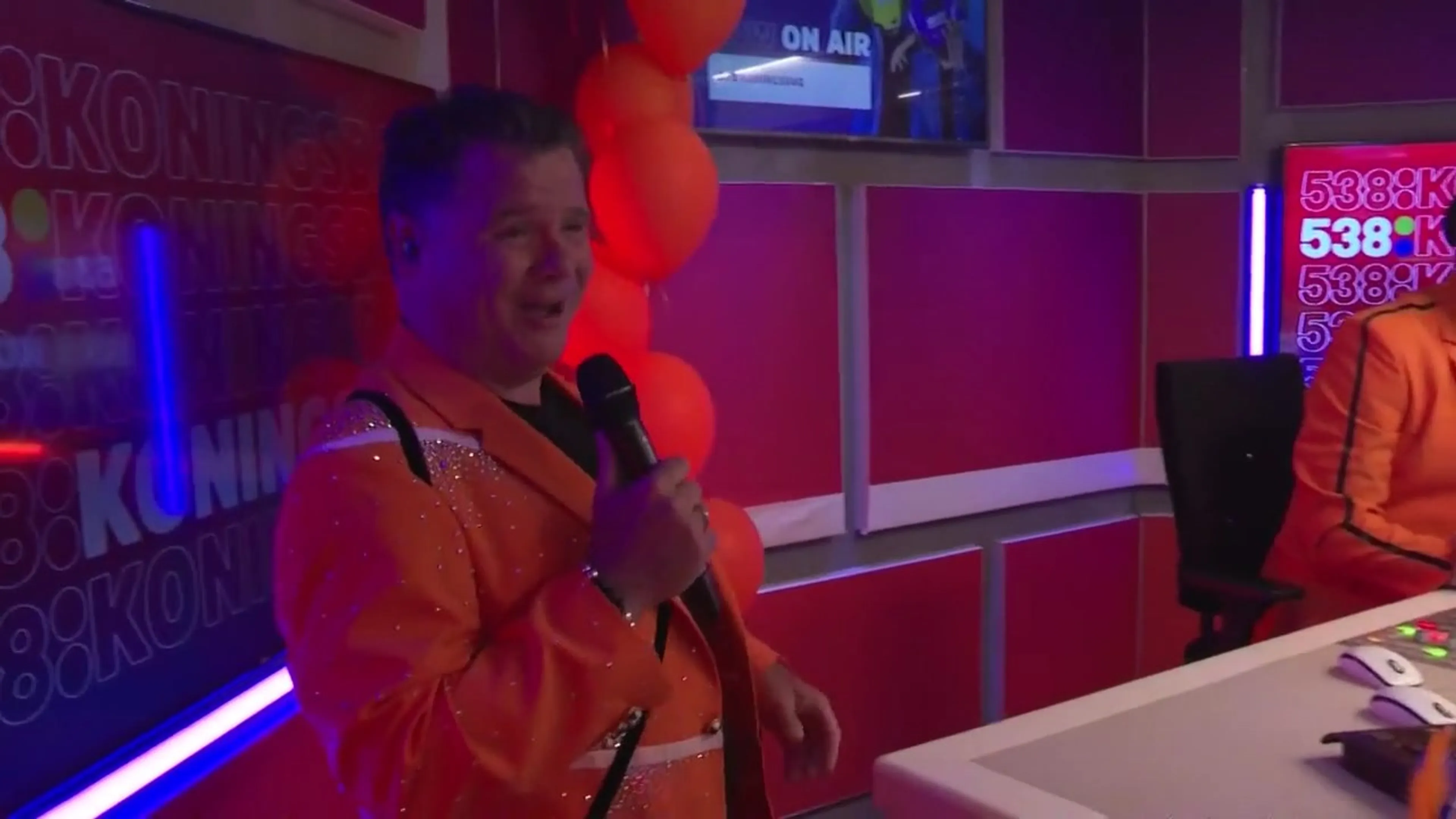 Wolter Kroes maakt nieuwe Viva Hollandia
