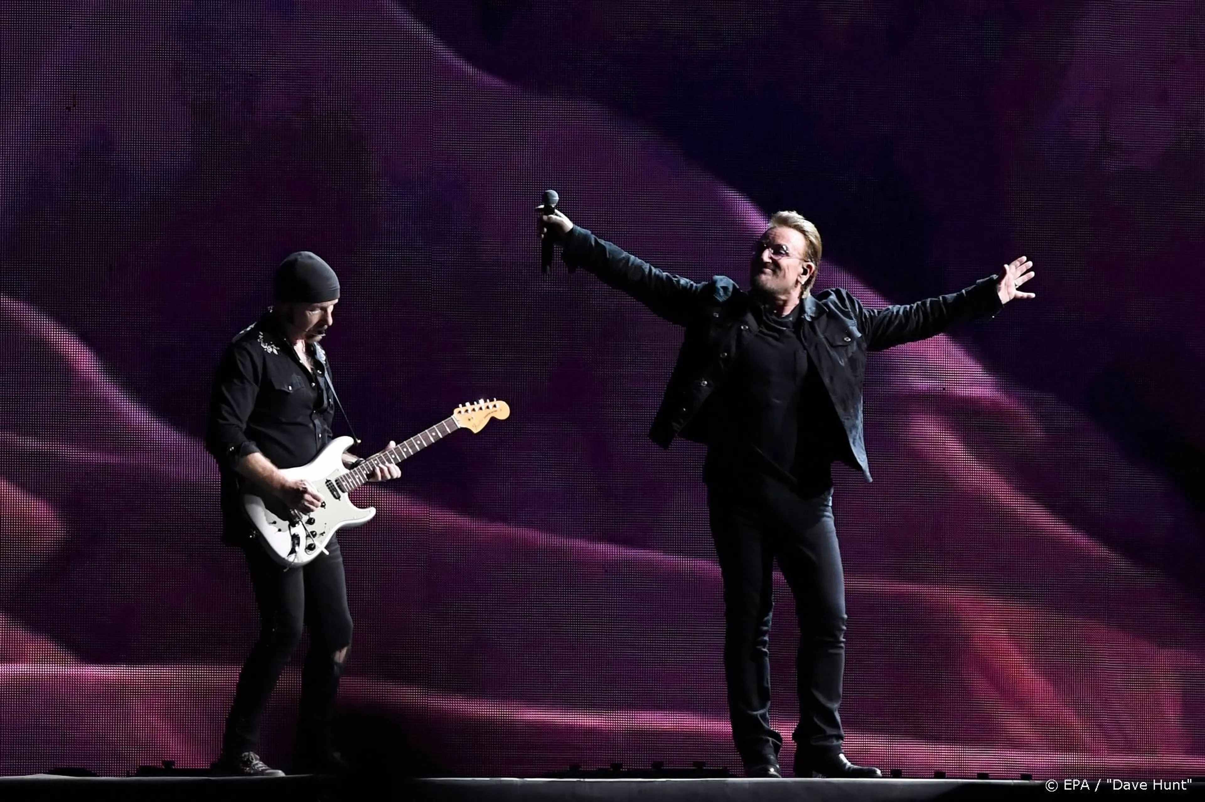 Songtekst U2 geveild voor 76.000 pond