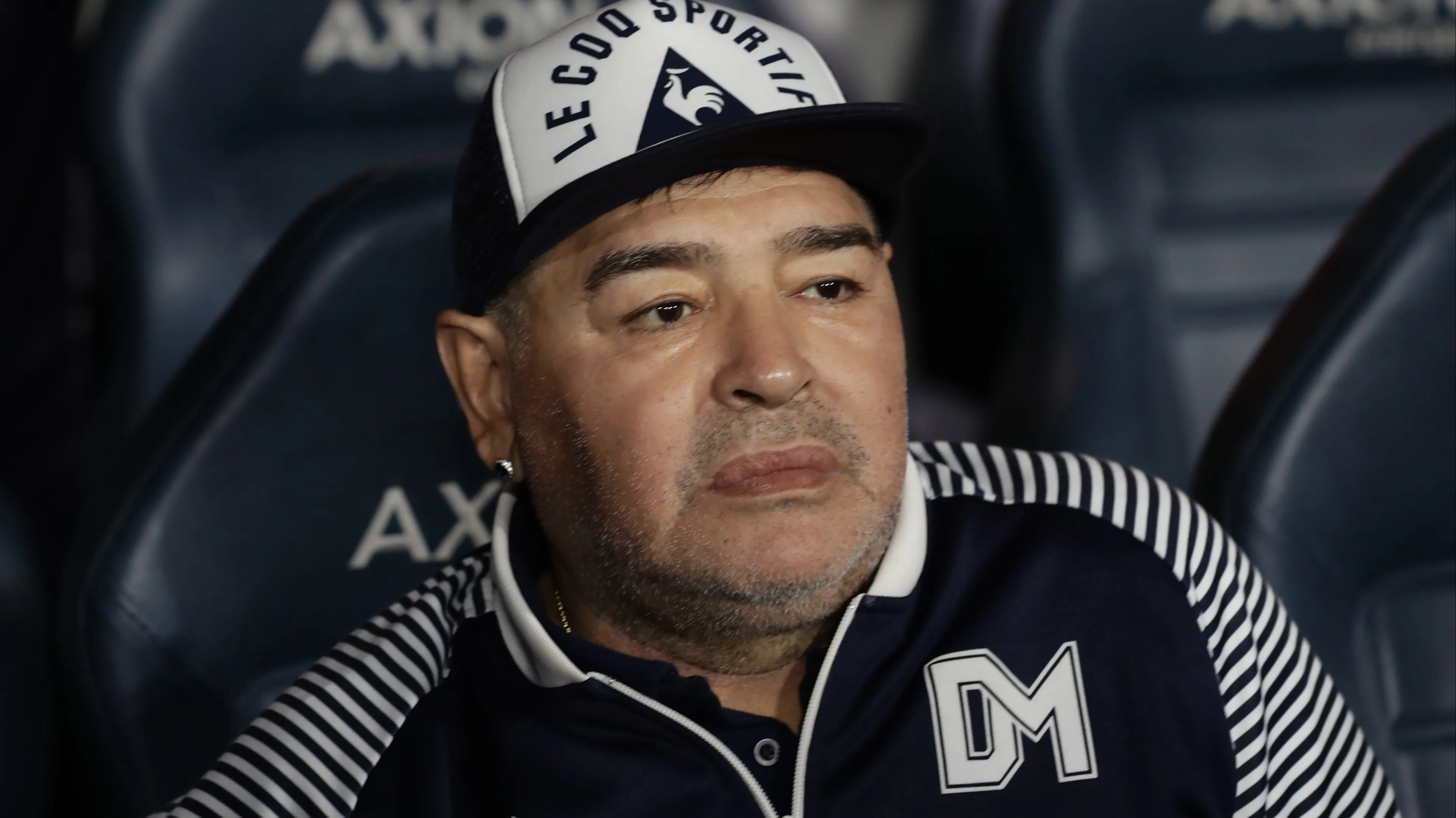 Maradona met psychische klachten in ziekenhuis