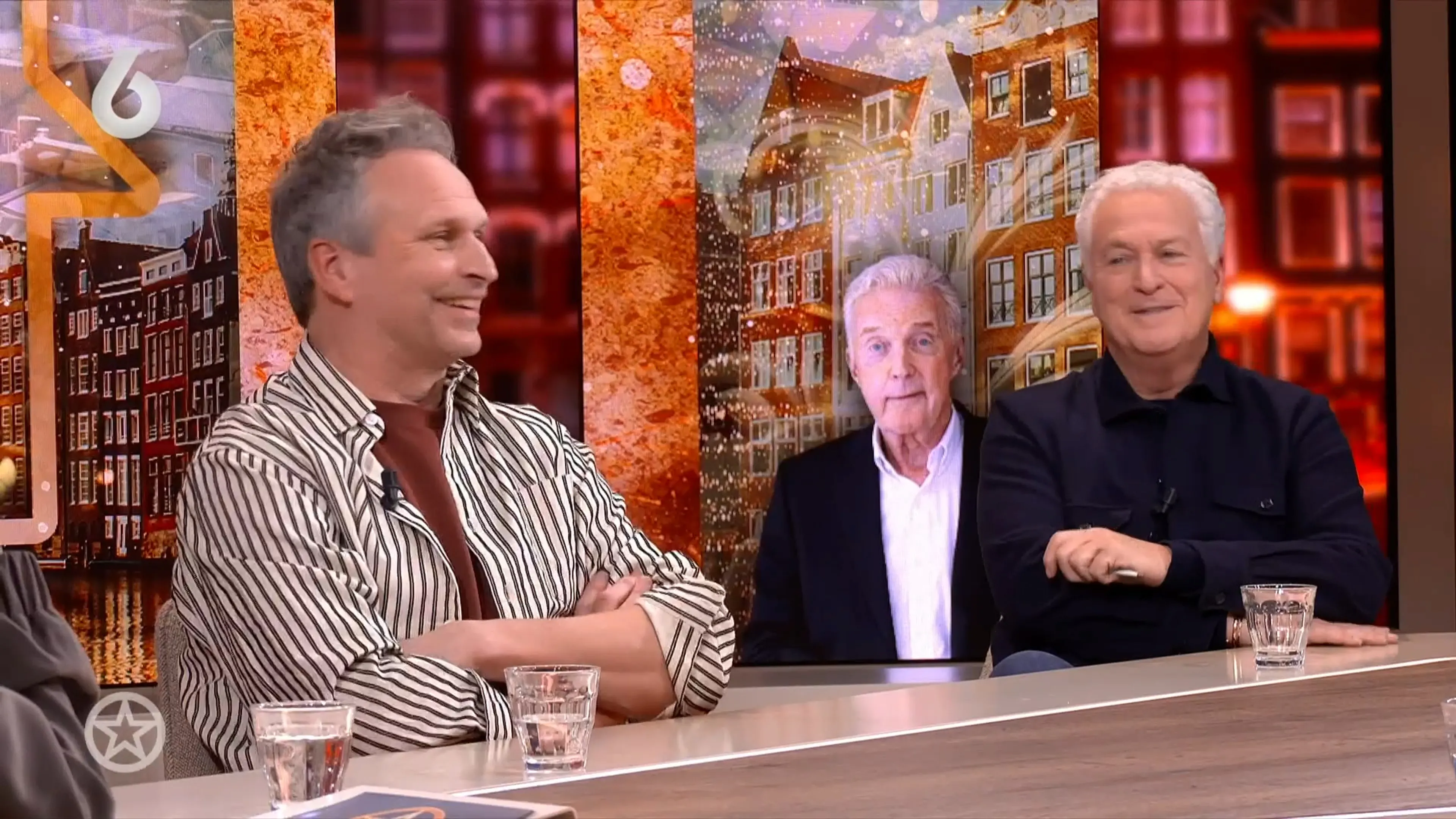 De deurbel van André van duin liet een noodkreet horen