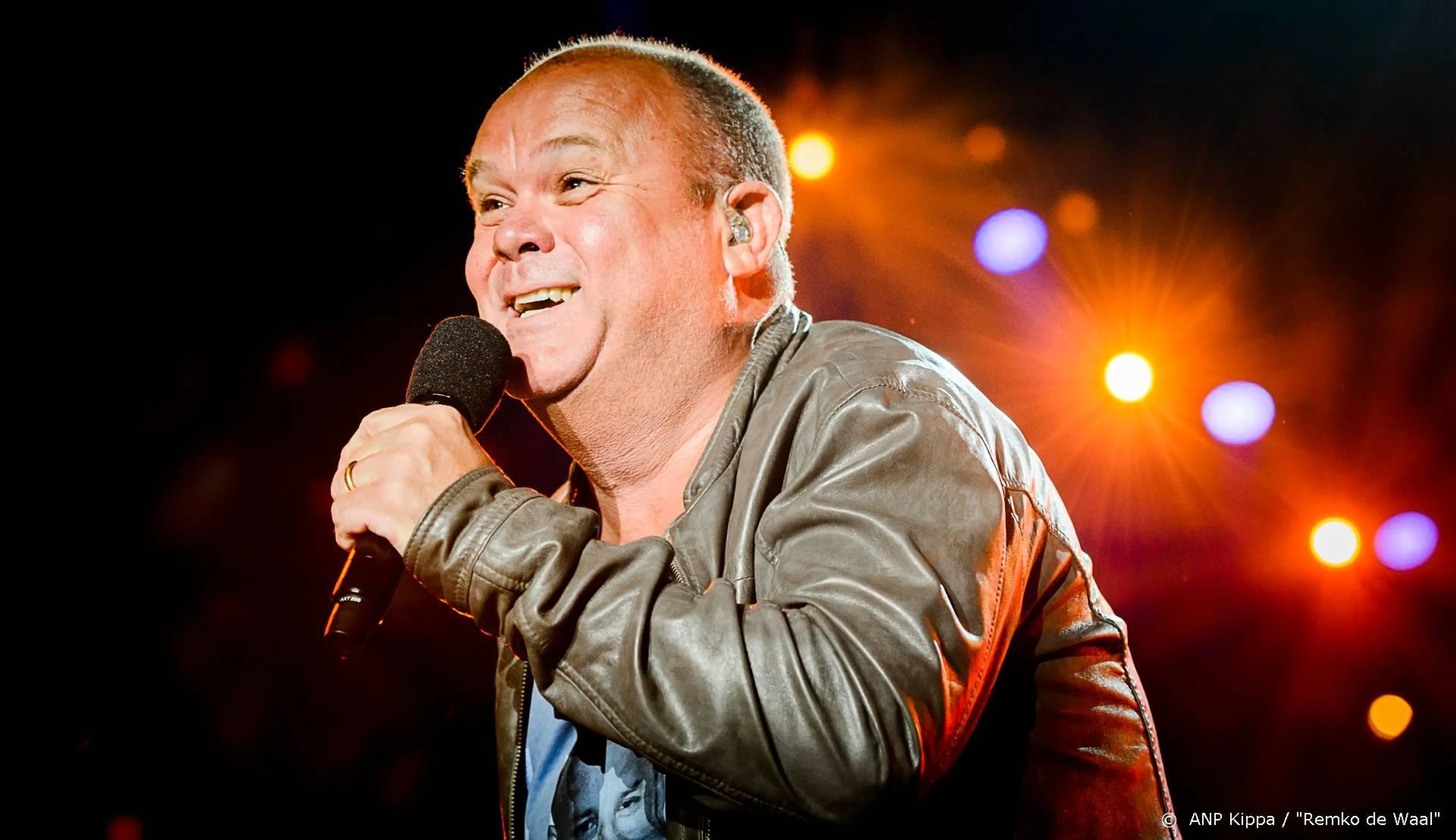 BNNVARA herhaalt bekroonde Paul de Leeuw-show met René Klijn