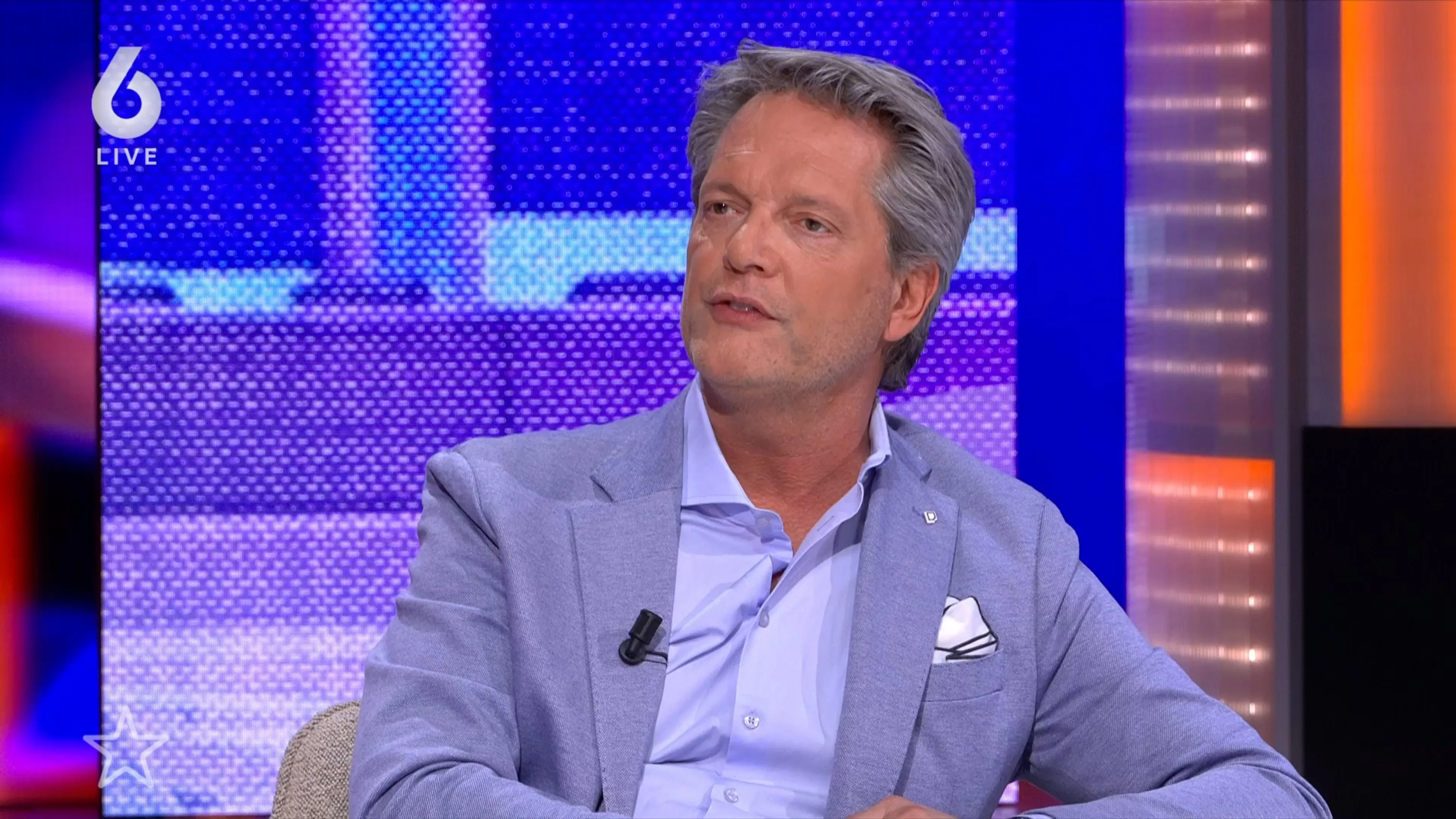 Aflevering Eva verstoord door twee mannen uit publiek