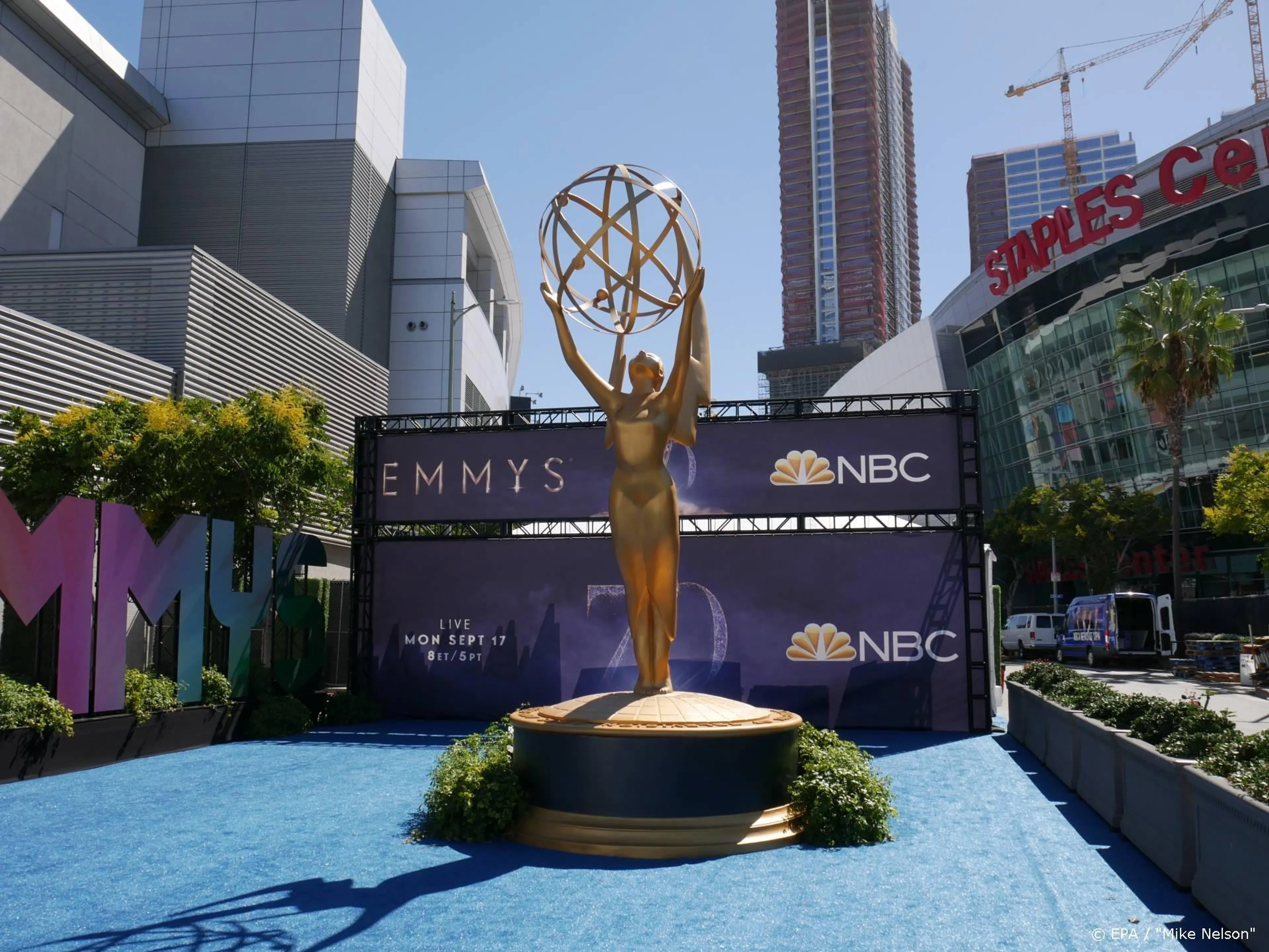 Leslie Jones presenteert Emmy-nominaties