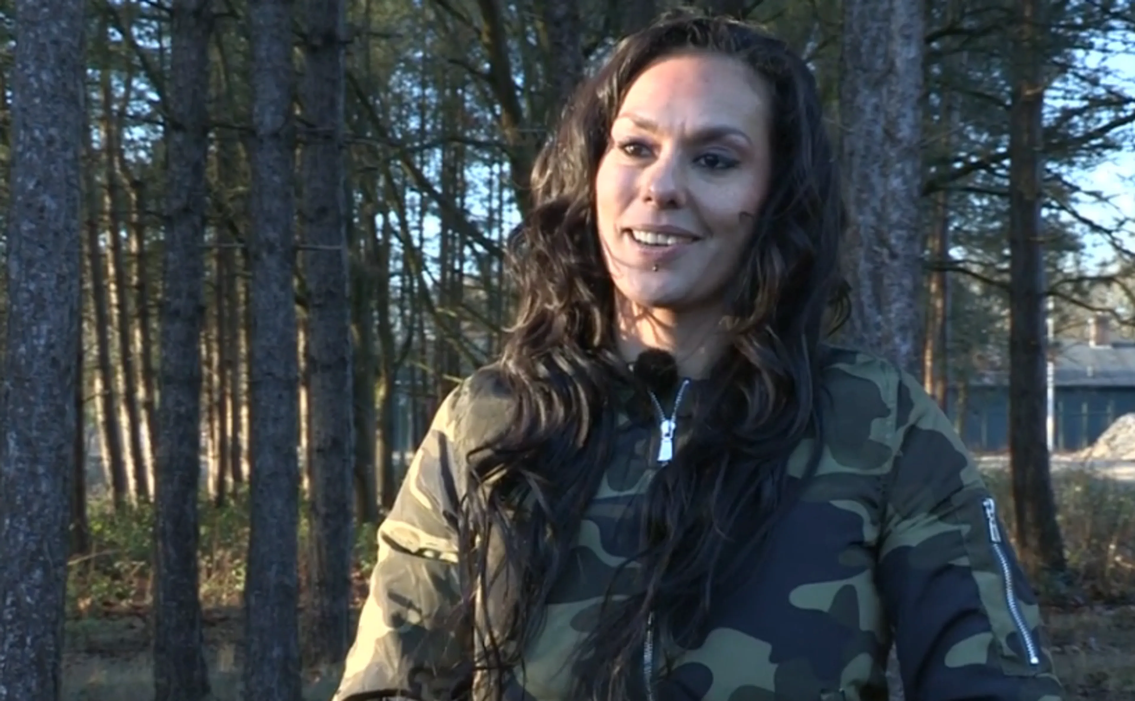 Intens verdriet voor Utopia-Rowena na miskraam