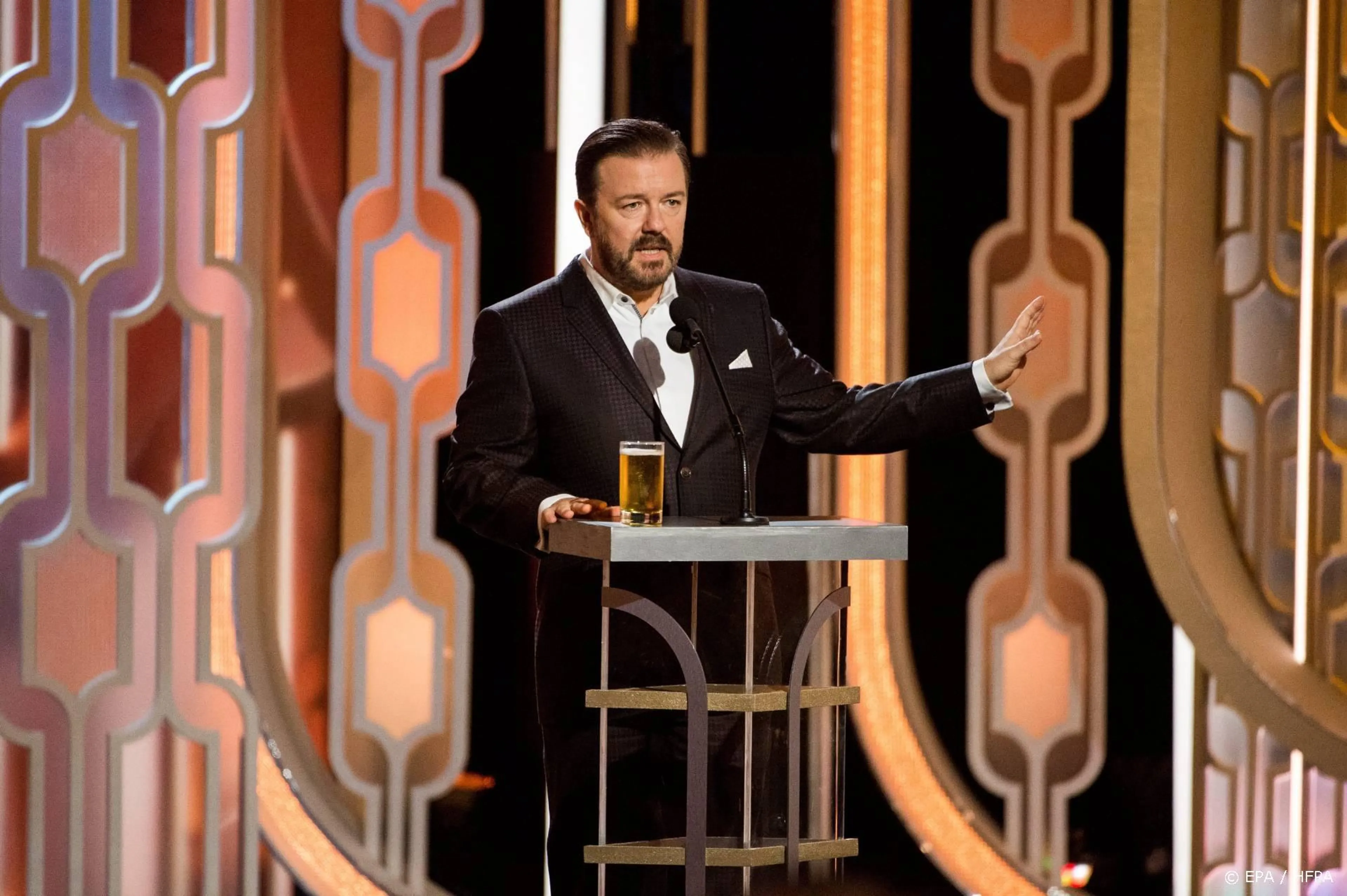 Ricky Gervais klaar met zeurende sterren