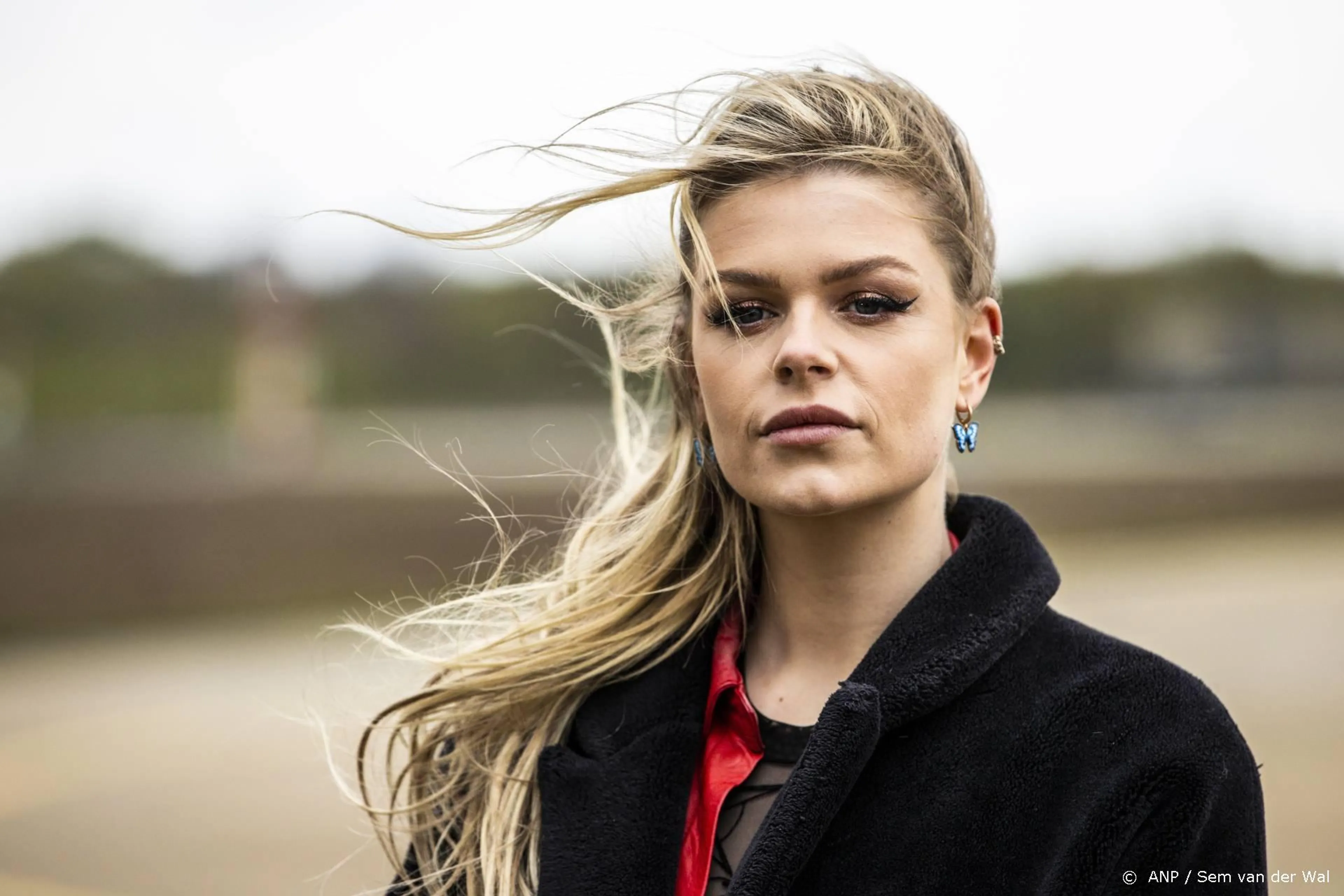Grand Prix: Davina Michelle zingt volkslied, verder alleen dj's
