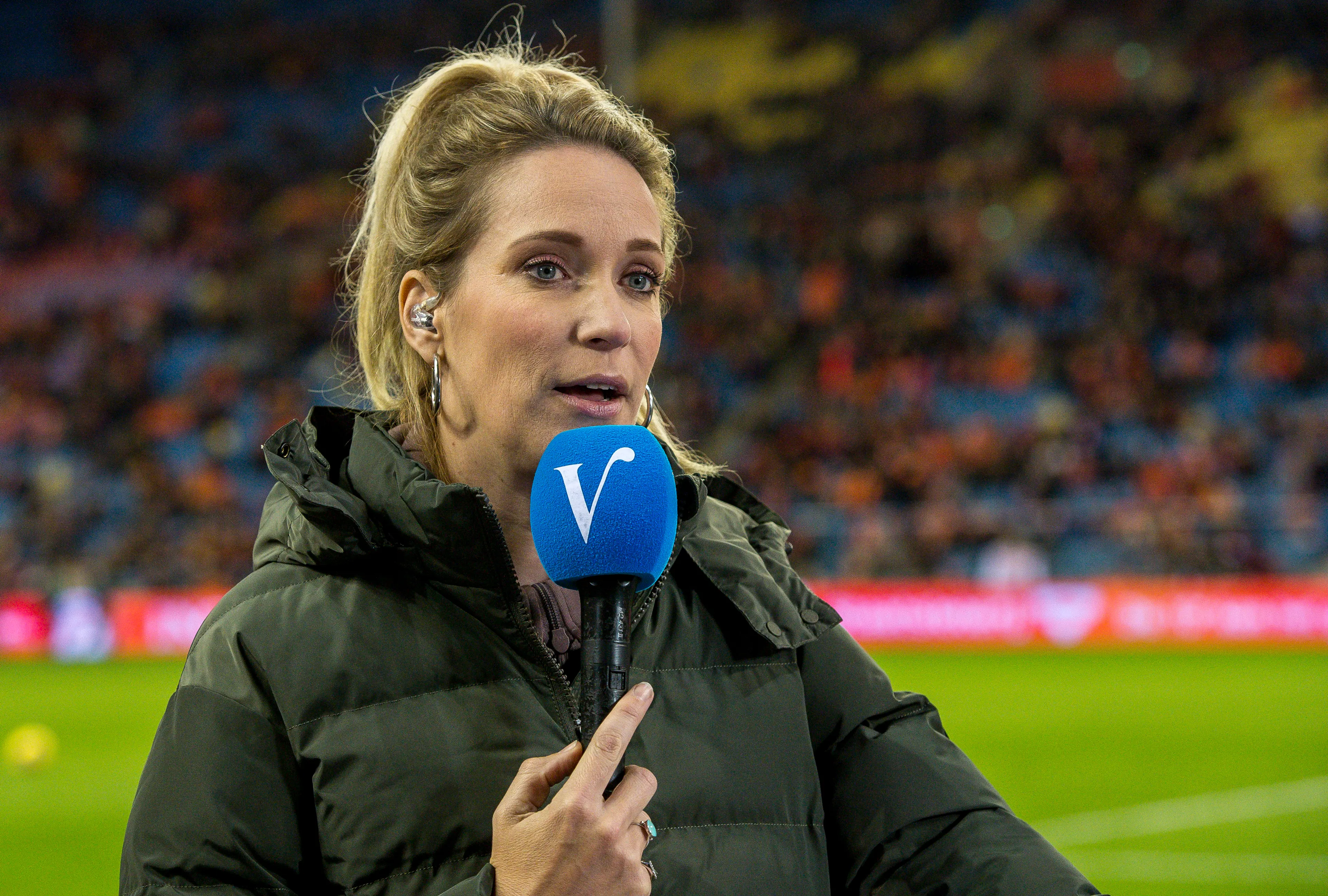 Hélène Hendriks blij met terugkeer betaald voetbal