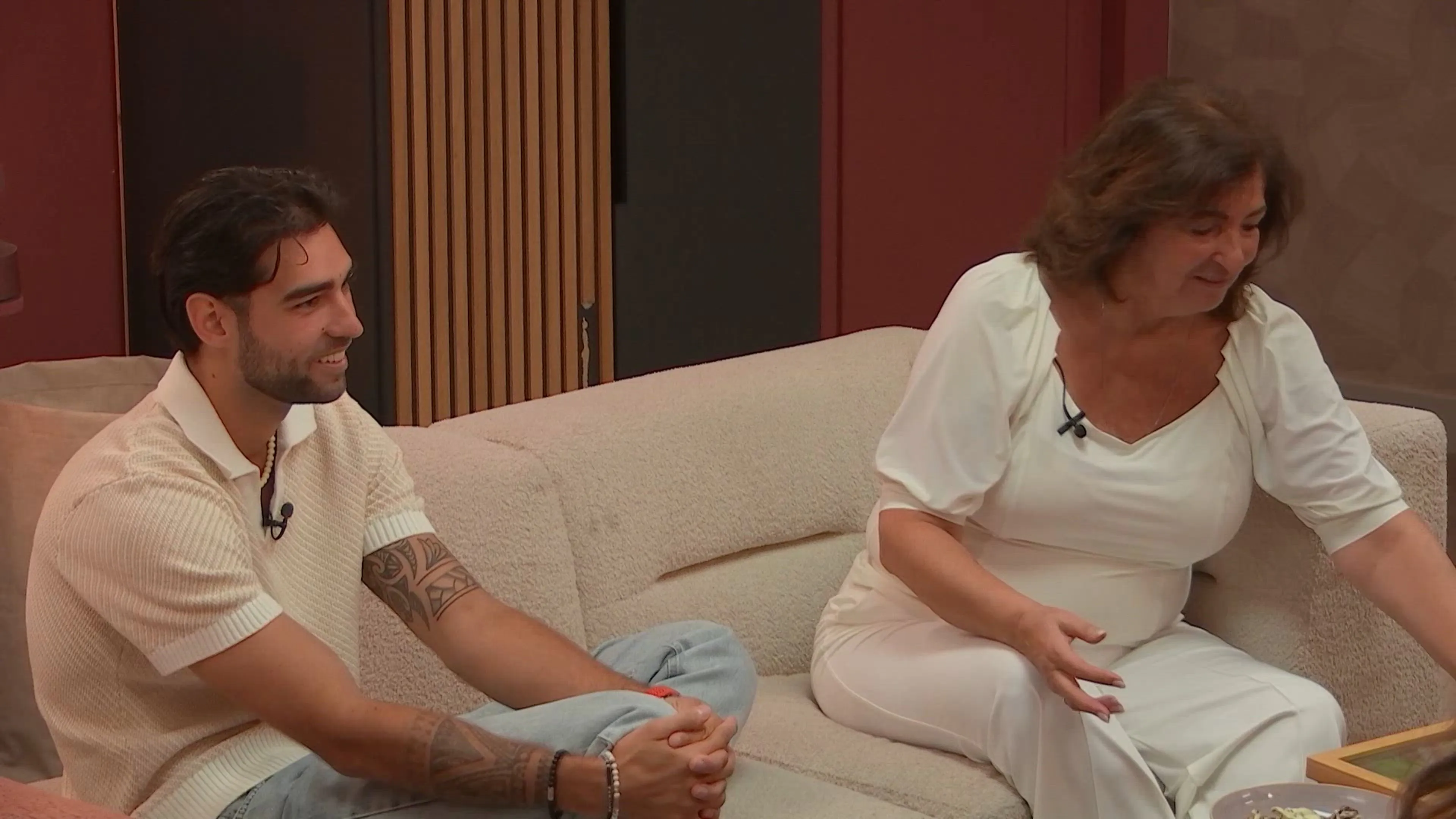 Ricky's ouders zijn kritisch over zijn band met Nyssa in De Bondgenoten
