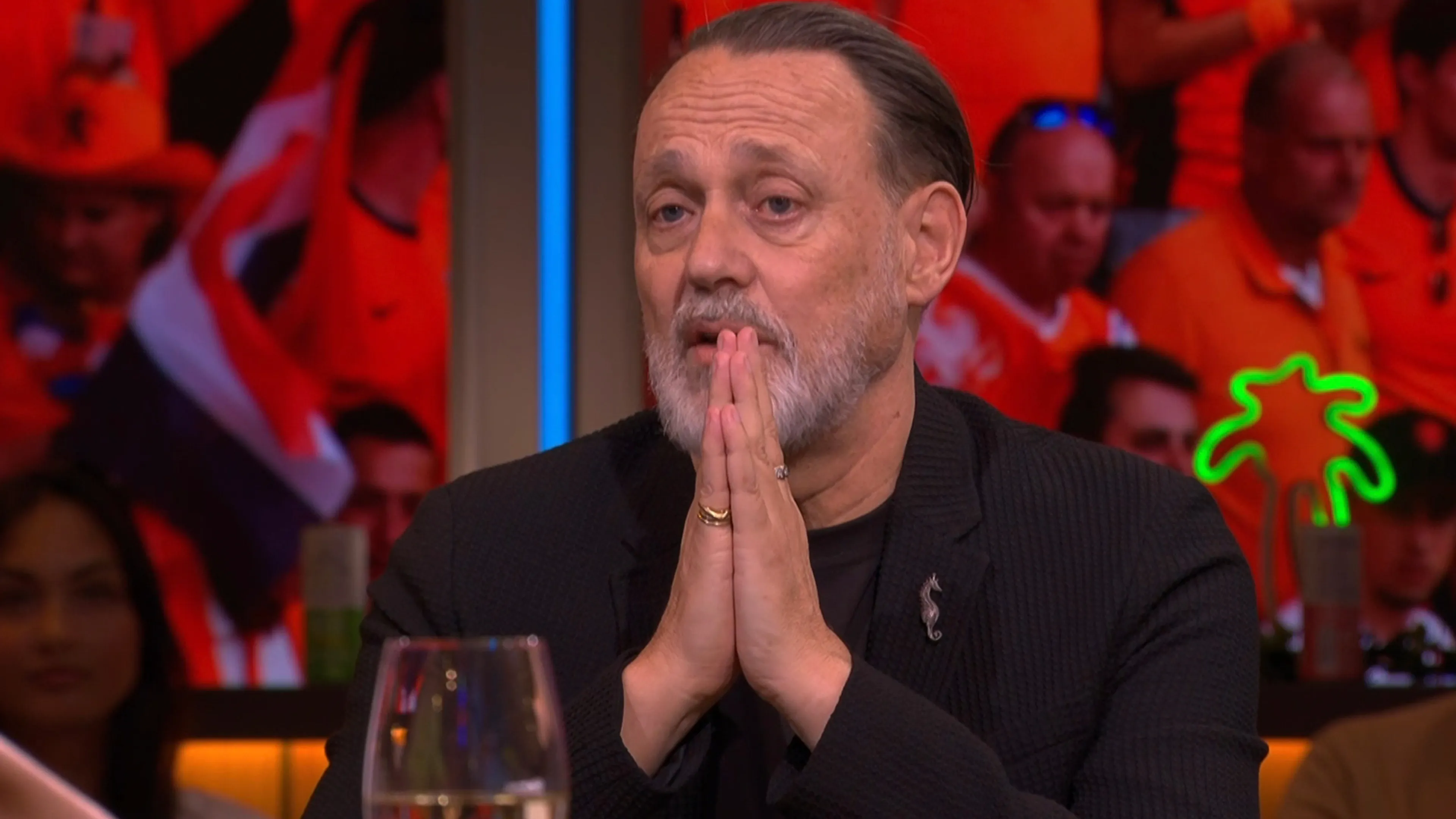 Hugo Borst sneert naar 'grootste ijdeltuit op Nederlandse tv'