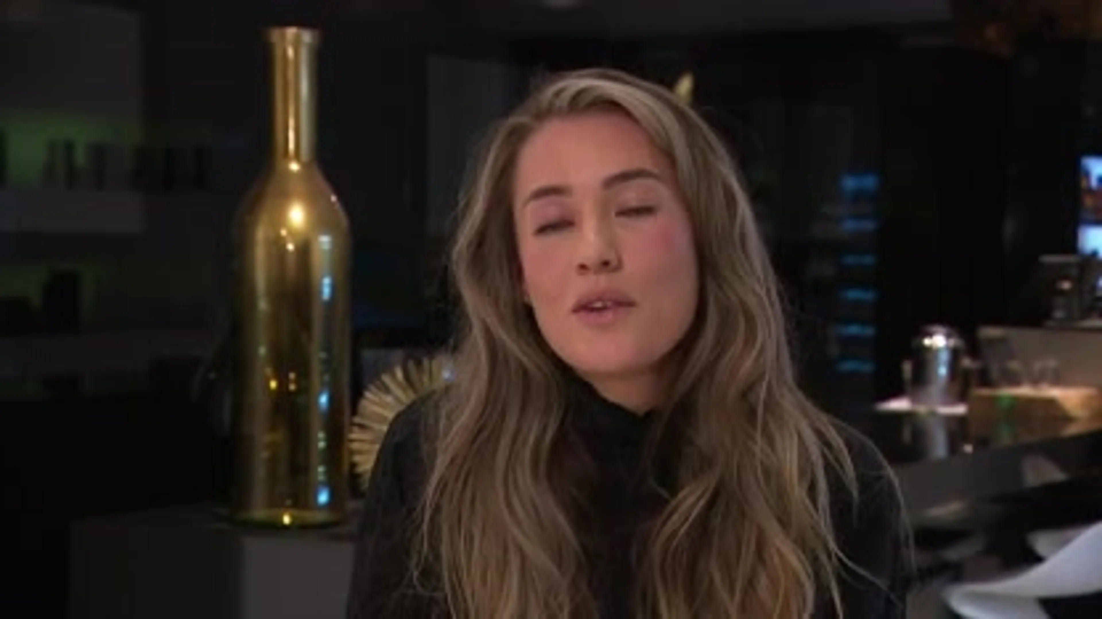 Julia voor het eerst openhartig over breuk Dave Roelvink