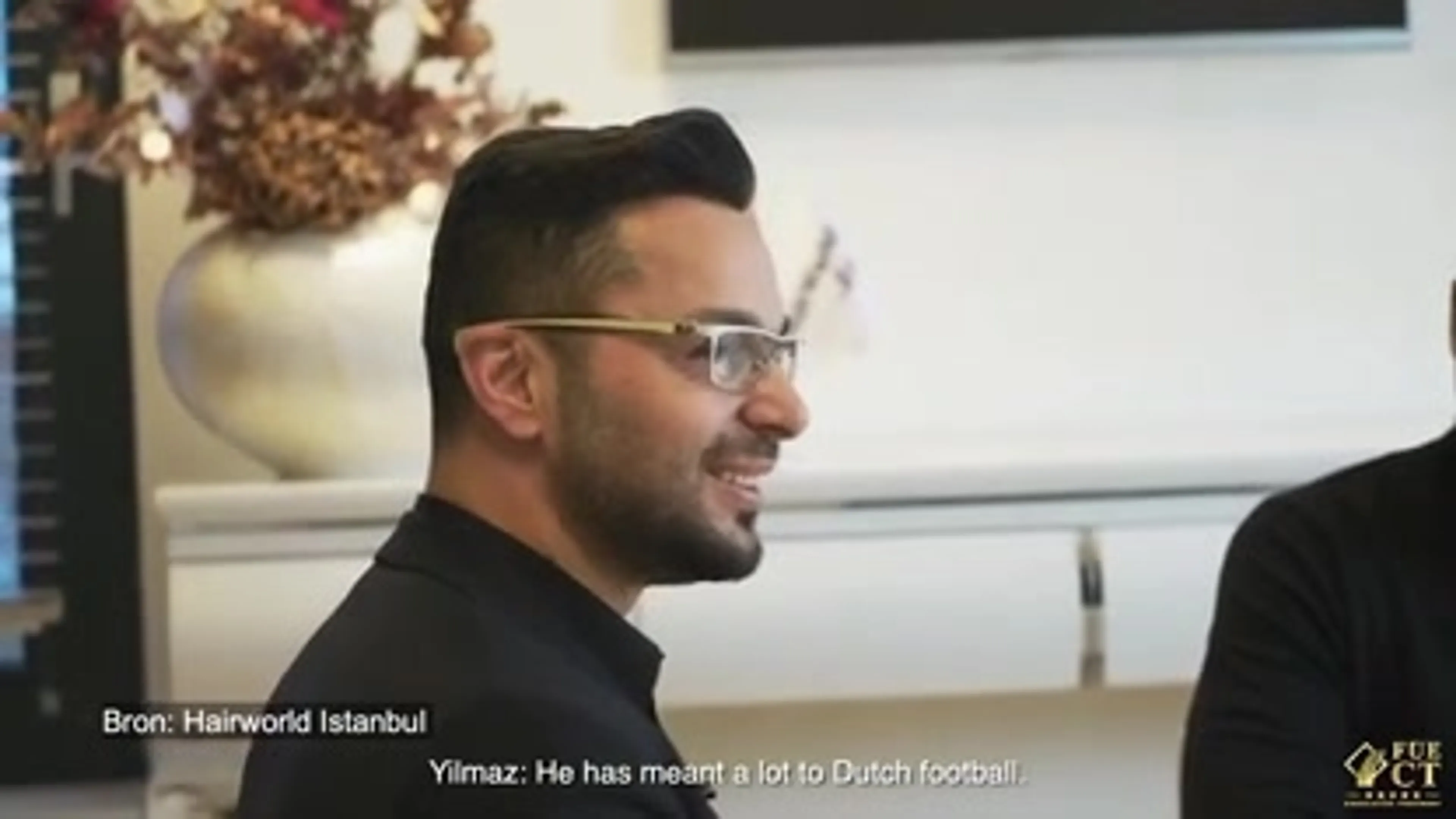 ZIEN: Ruud Gullit ondergaat haartransplantatie