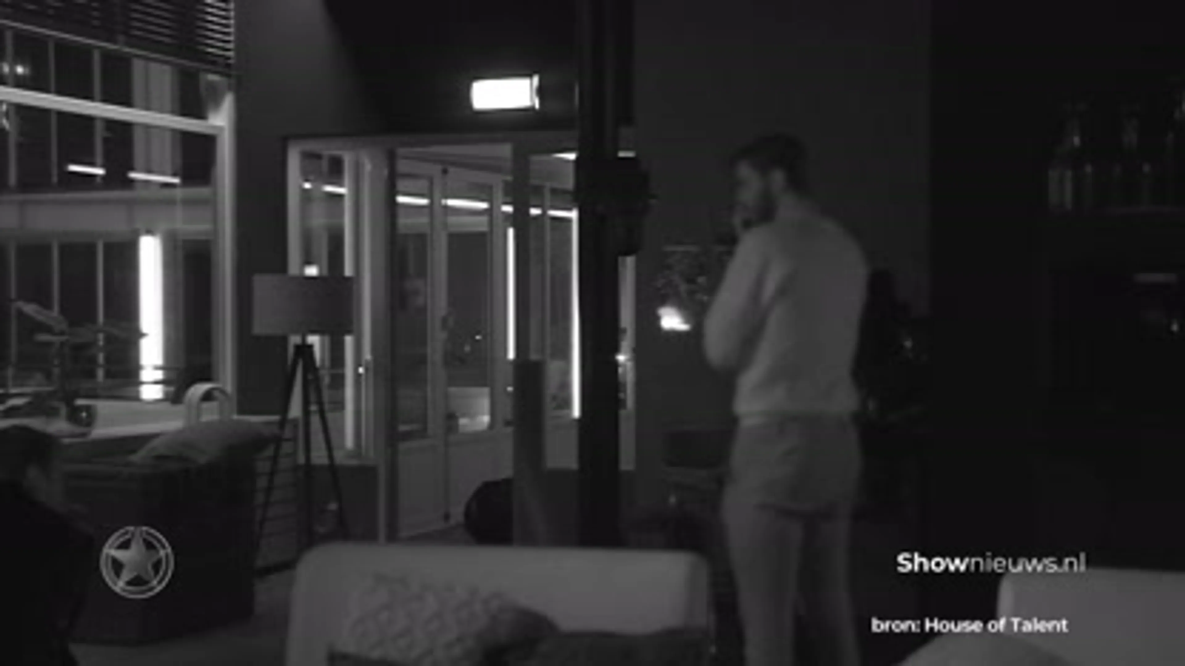 Bezeten Samir jaagt House of Talent-collega's stuipen op het lijf