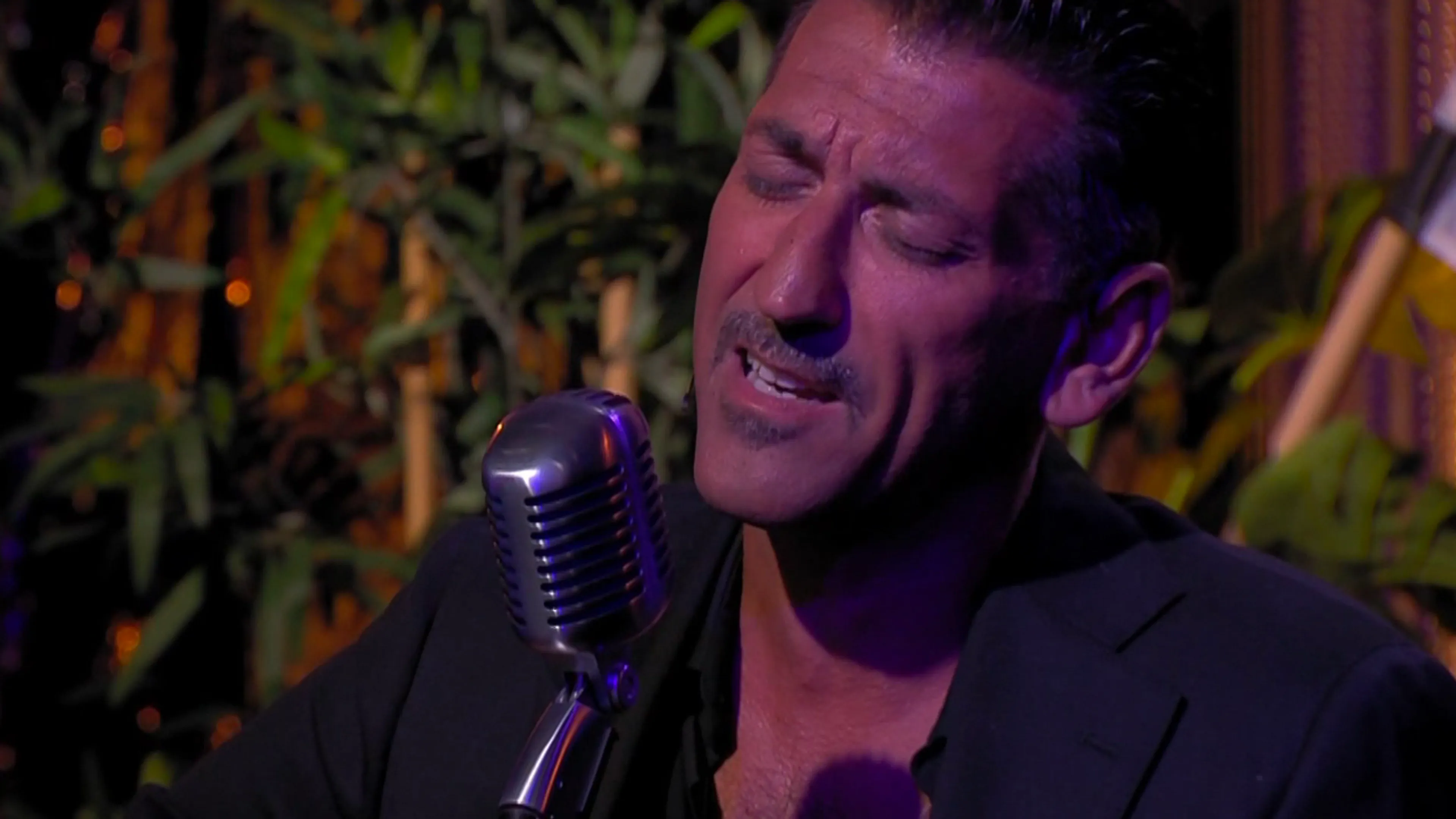 Danny Vera laat nieuwe single 'Like It Always Was' horen bij De Oranjezomer
