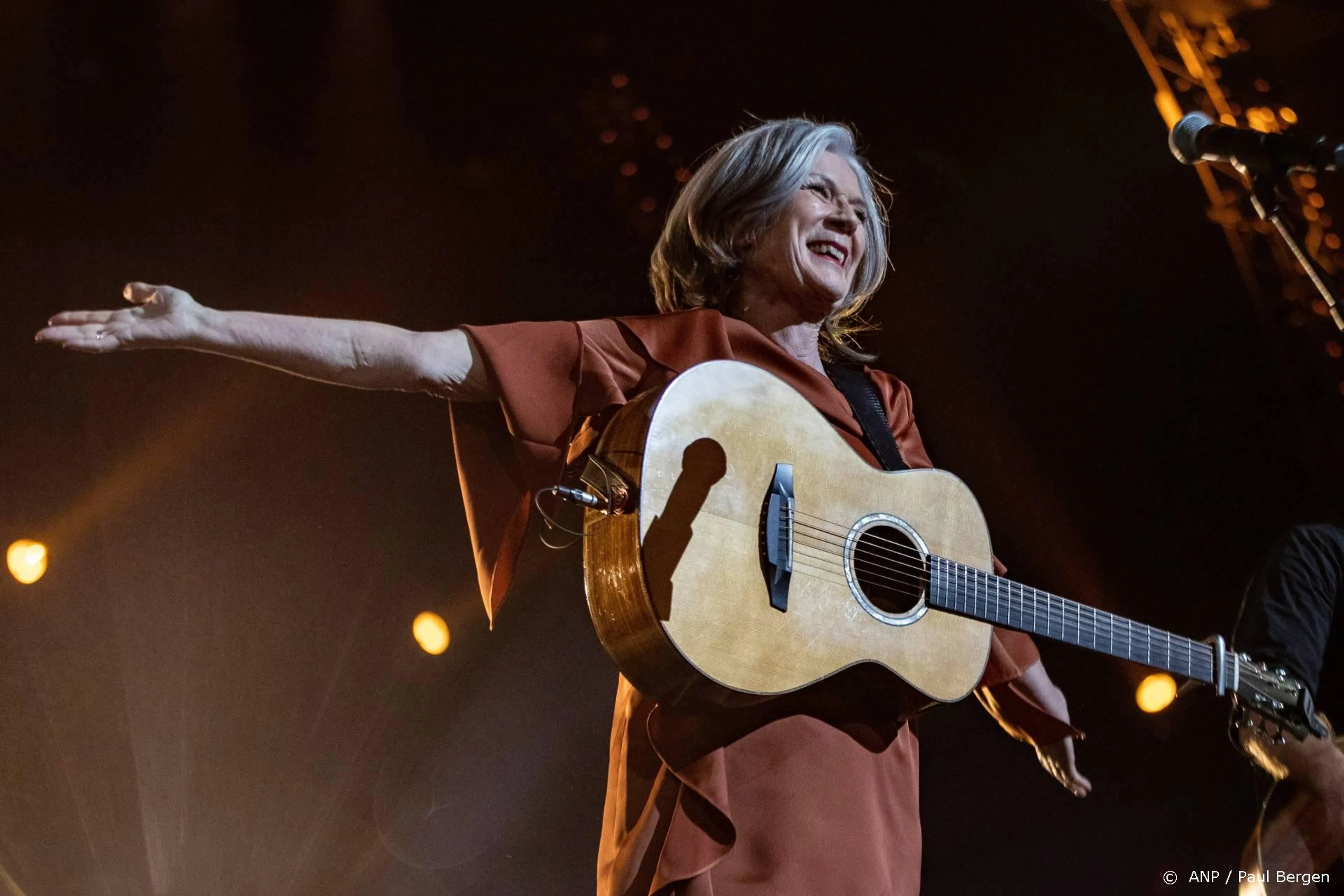 Stef Bos schrijft nieuw Troubadour-lied voor Lenny Kuhr
