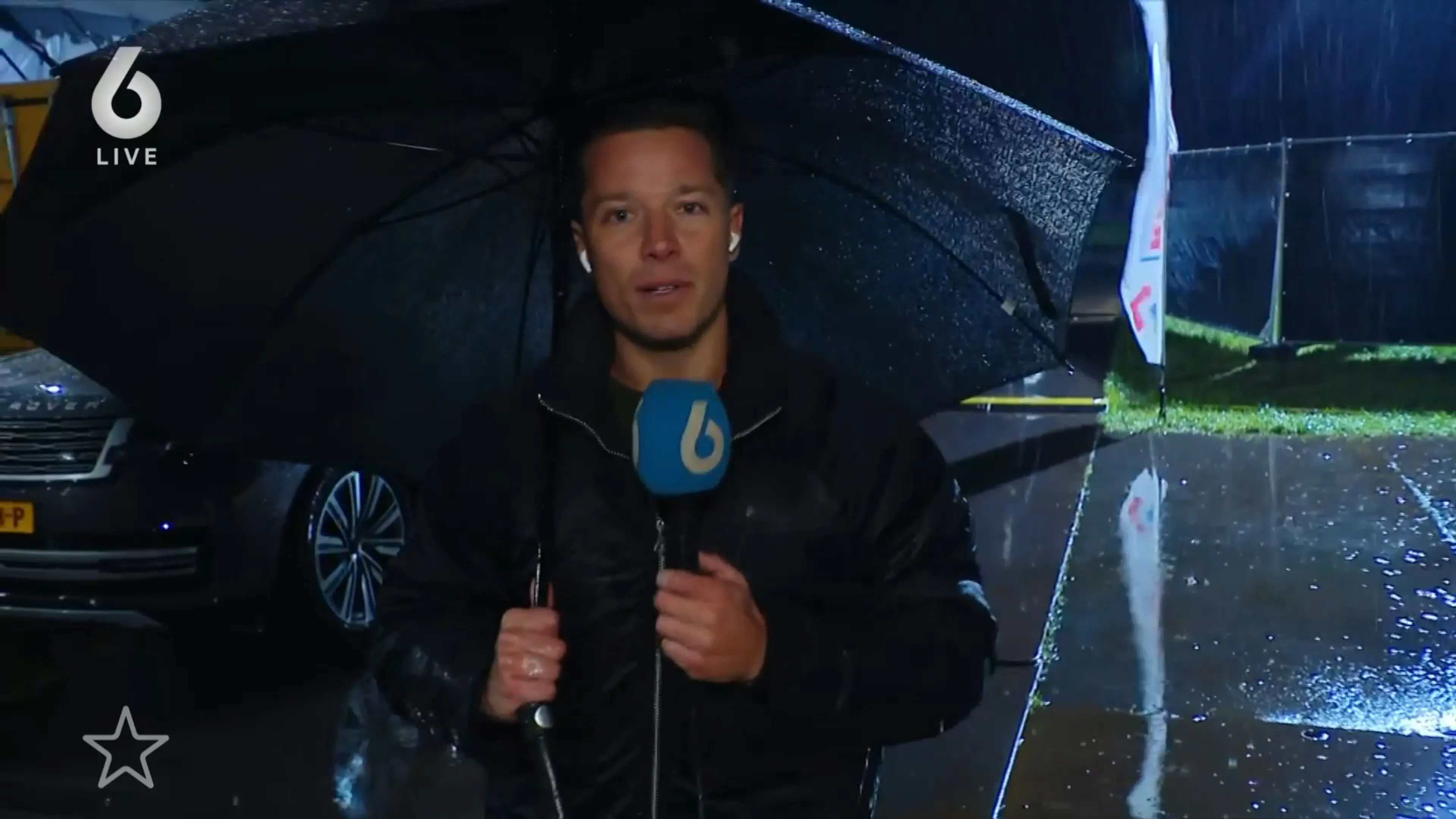 Chauffeur Jan Smit veroorzaakt vervelend incident met Shownieuws-verslaggever