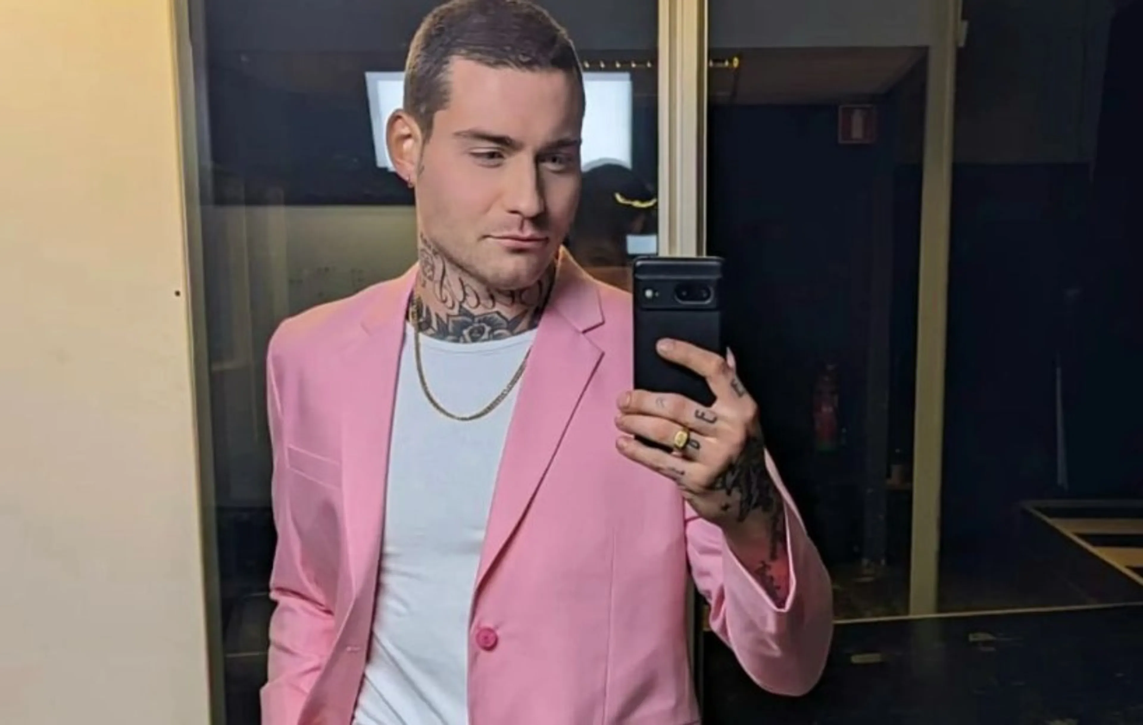 Nieuw begin voor Douwe Bob: 'Dat gaat niet met die troep!'