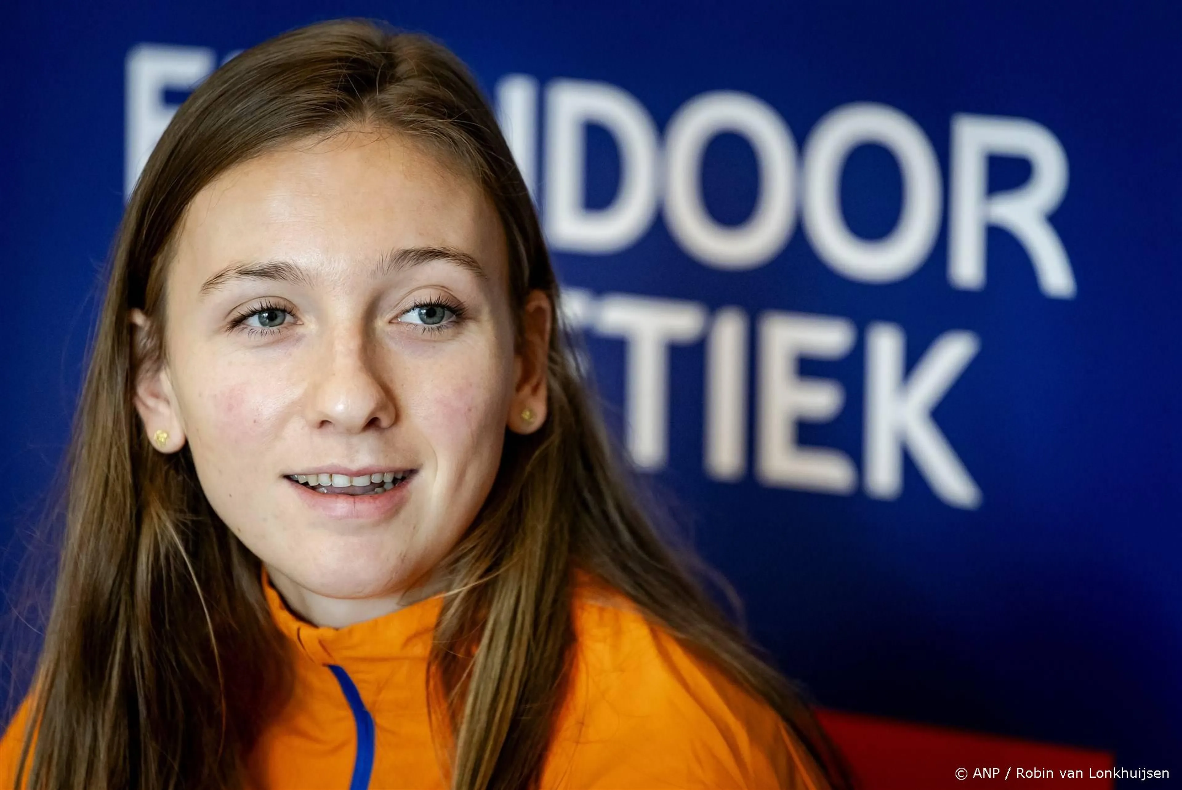 Femke Bol baalt van viraal Mickey Mouse-filmpje