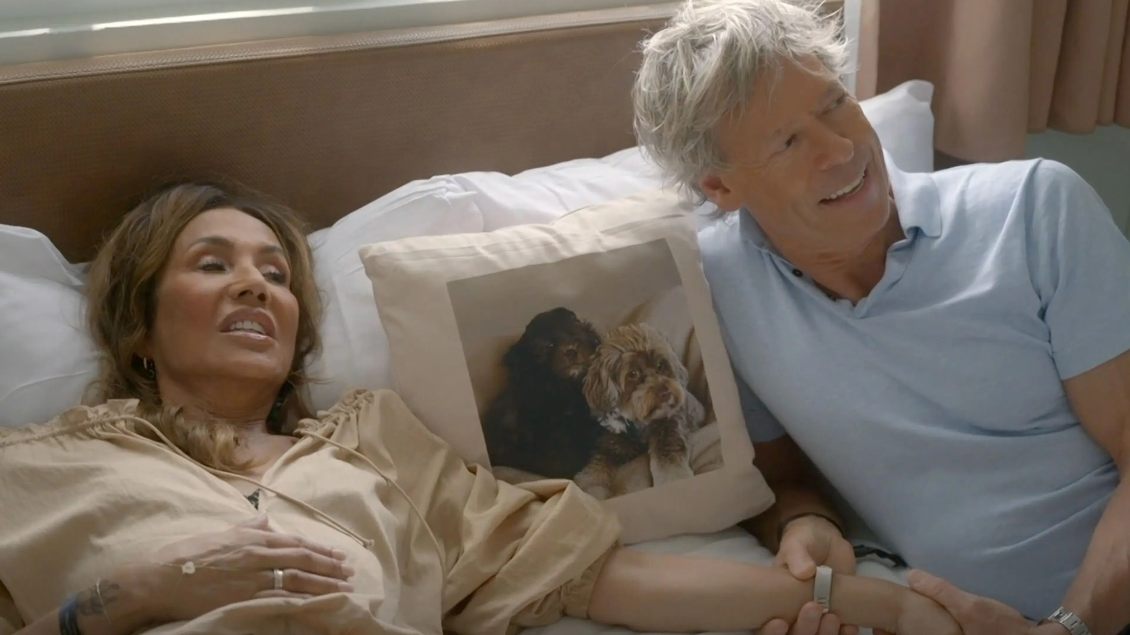 Patty Brard en Antoine vertellen Wilfred over hun relatie en ideale dood: ’Samen gaan’