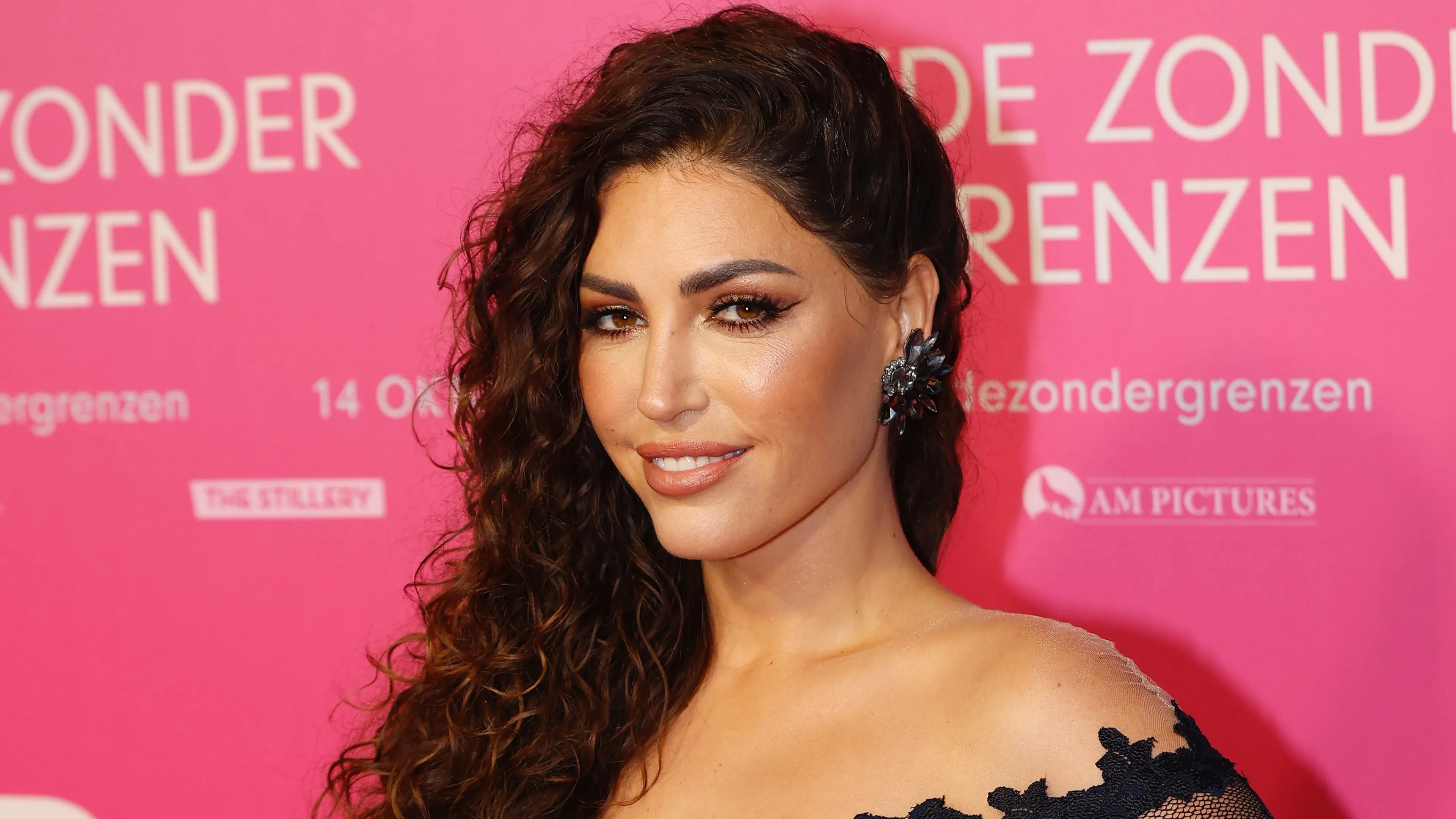 Yolanthe en Lentini samen gespot op vliegveld