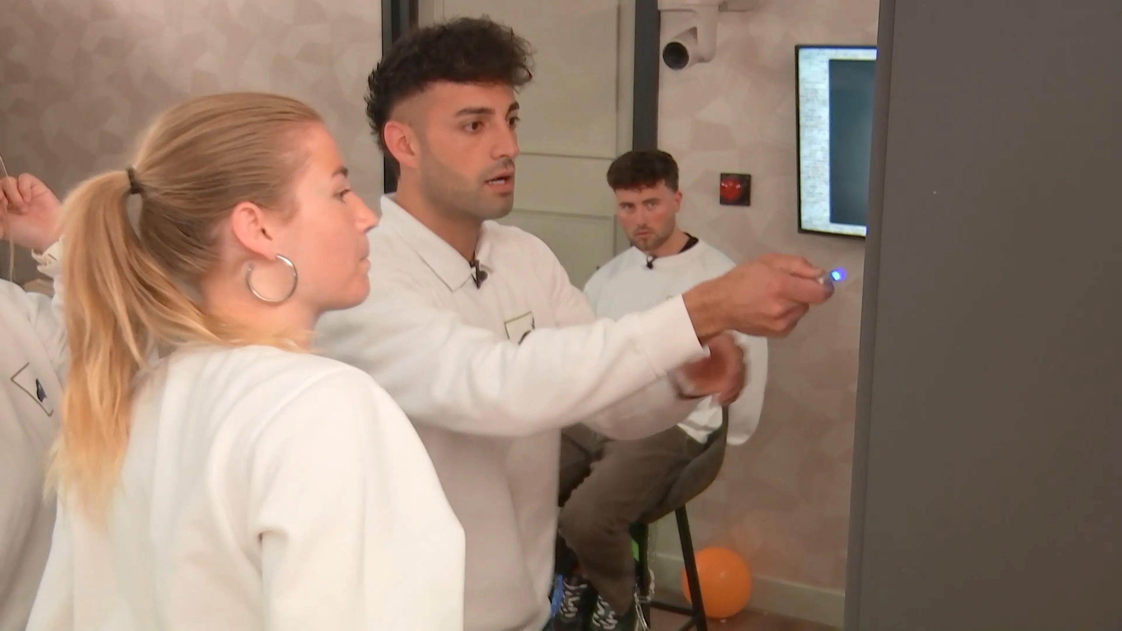 Wie lost het snelst de escaperoom op?