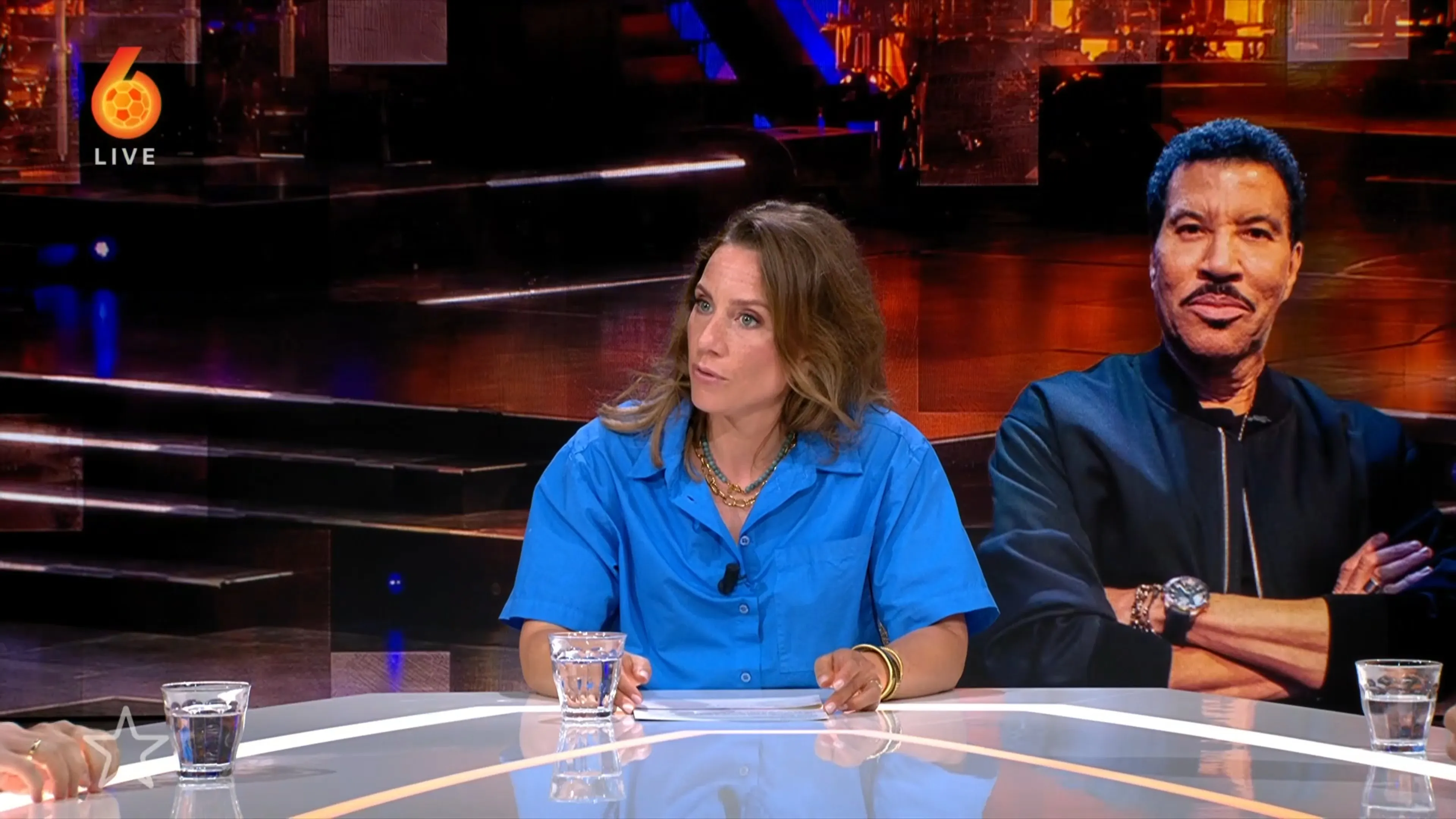 Lionel Richie werd onwel tijdens optreden, naar het ziekenhuis gebracht