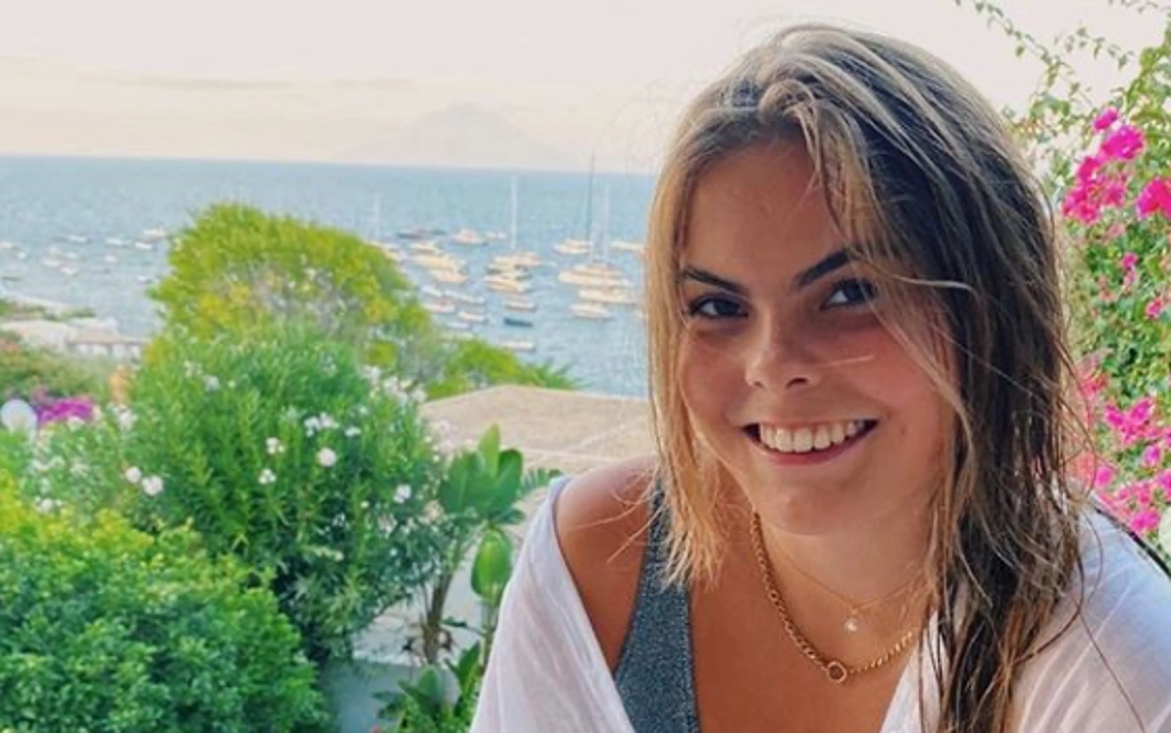 Gravin Eloise na ophef: 'Ik rook één sigaret!'