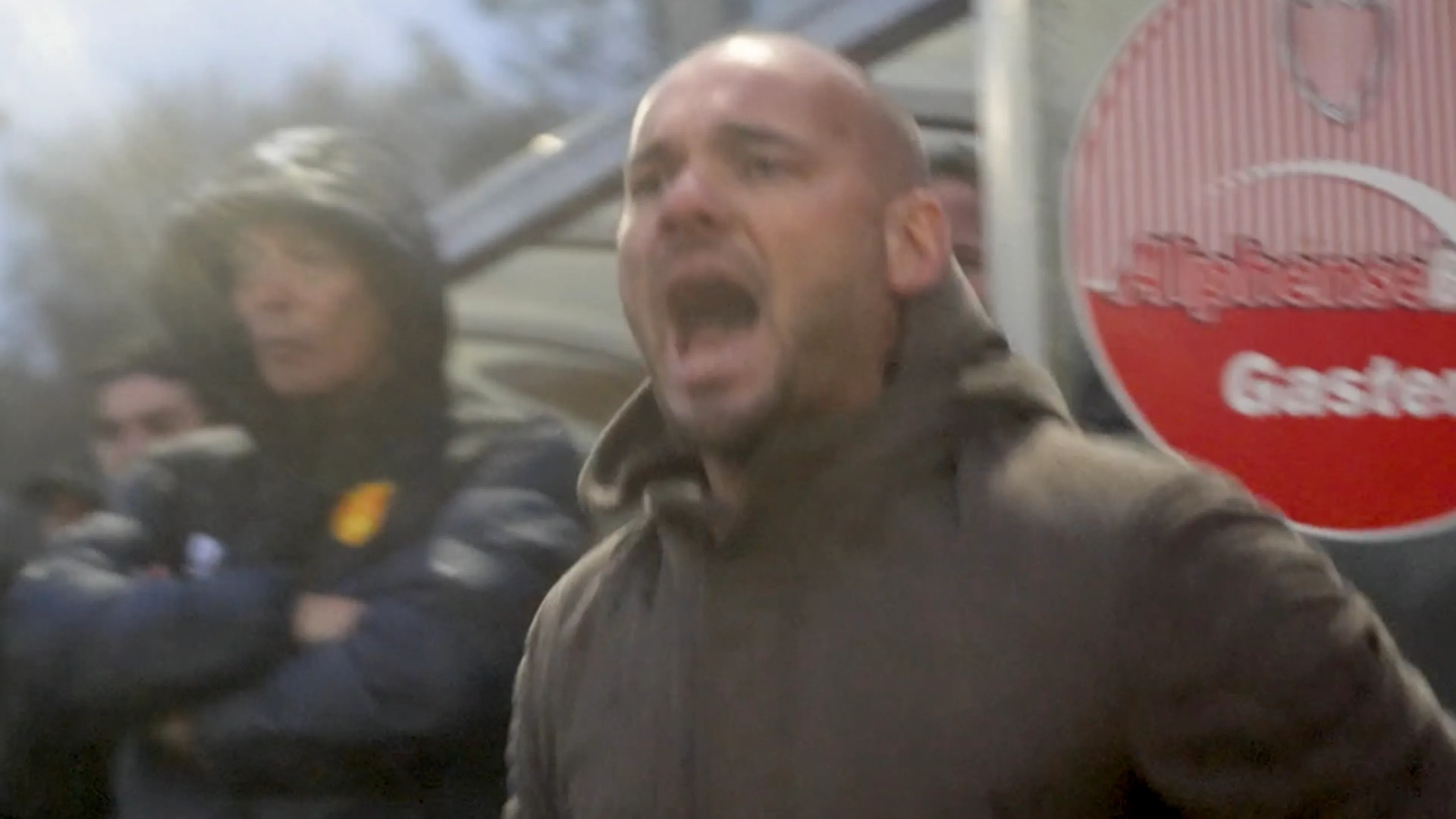 Wesley Sneijder door het lint: 'Rot op'
