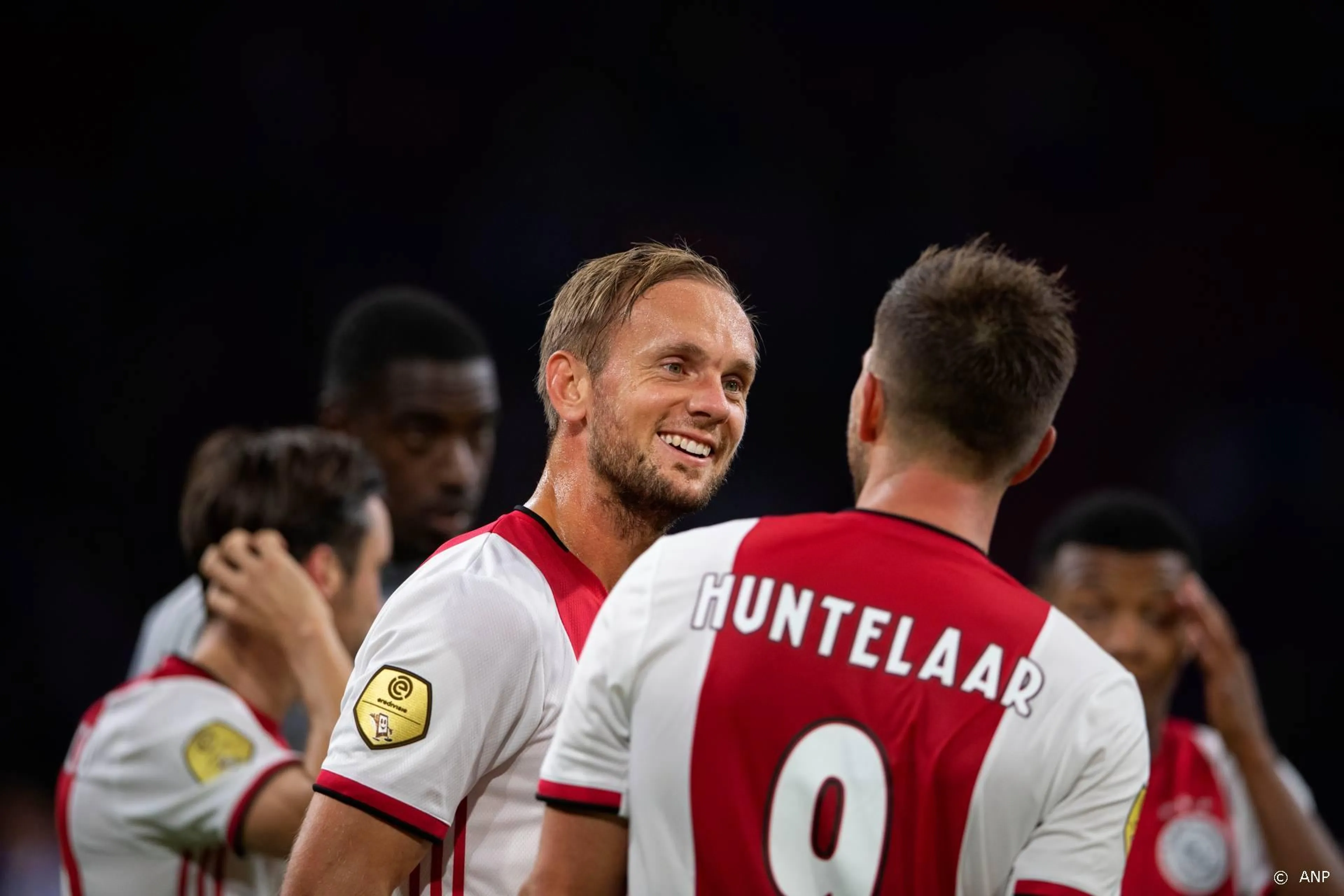 Siem de Jong gaat trouwen met vriendin Fieke Knuppe
