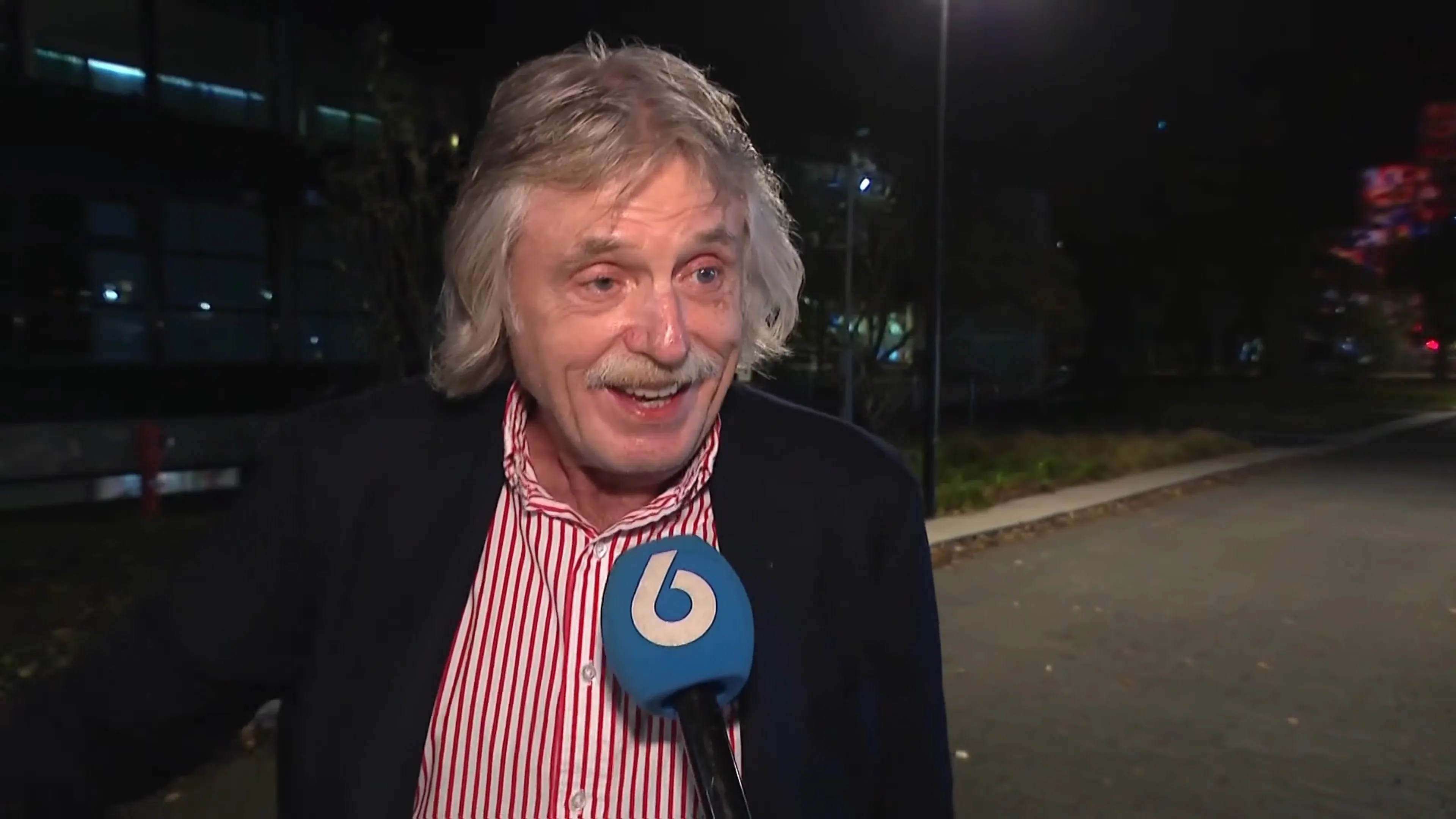 Opvallende boekcover met Lale Gül was idee van Johan Derksen