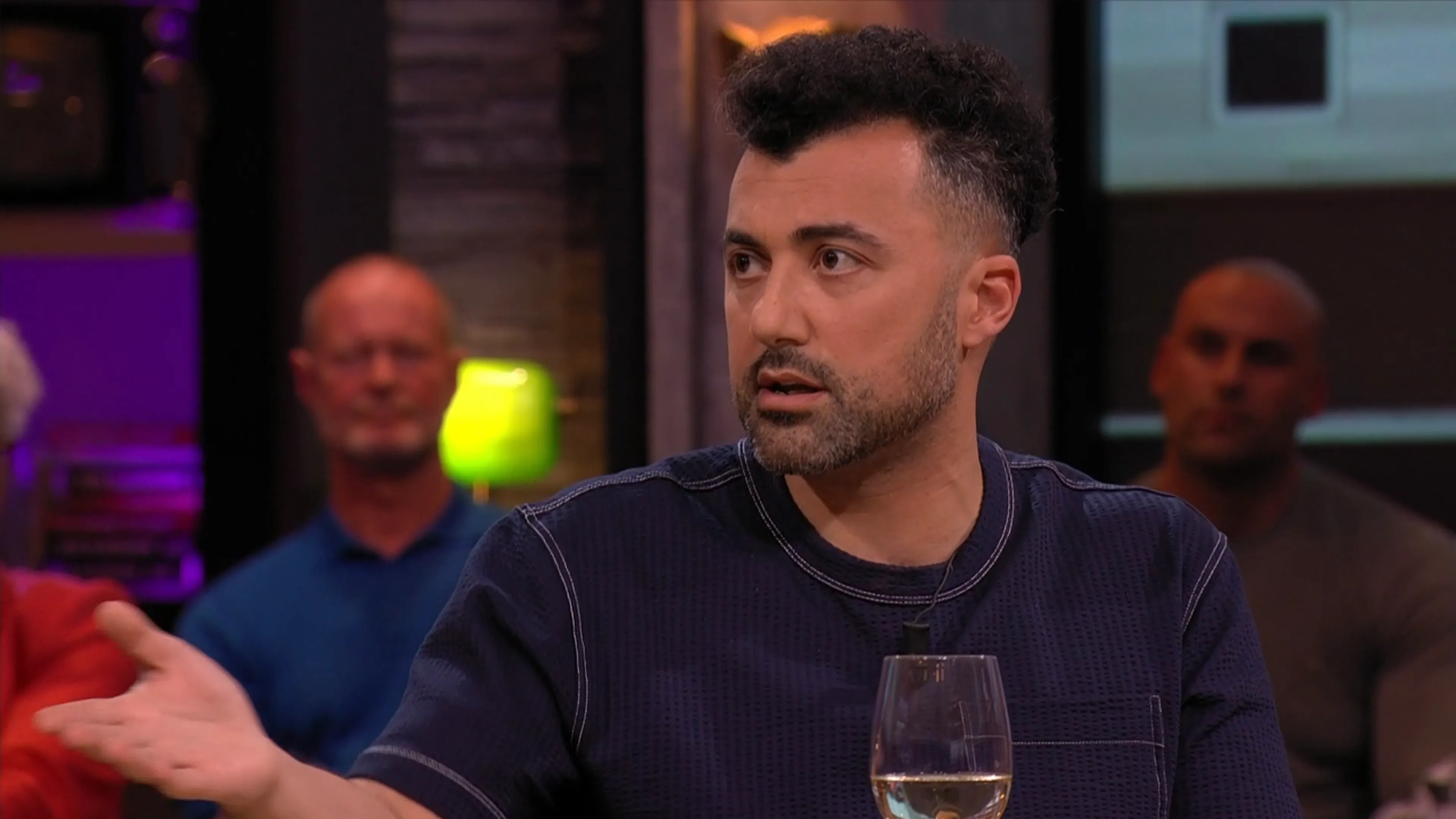 Eus over Renze Klamer: 'Hij kan niks, alleen autocue lezen en de administratie!'