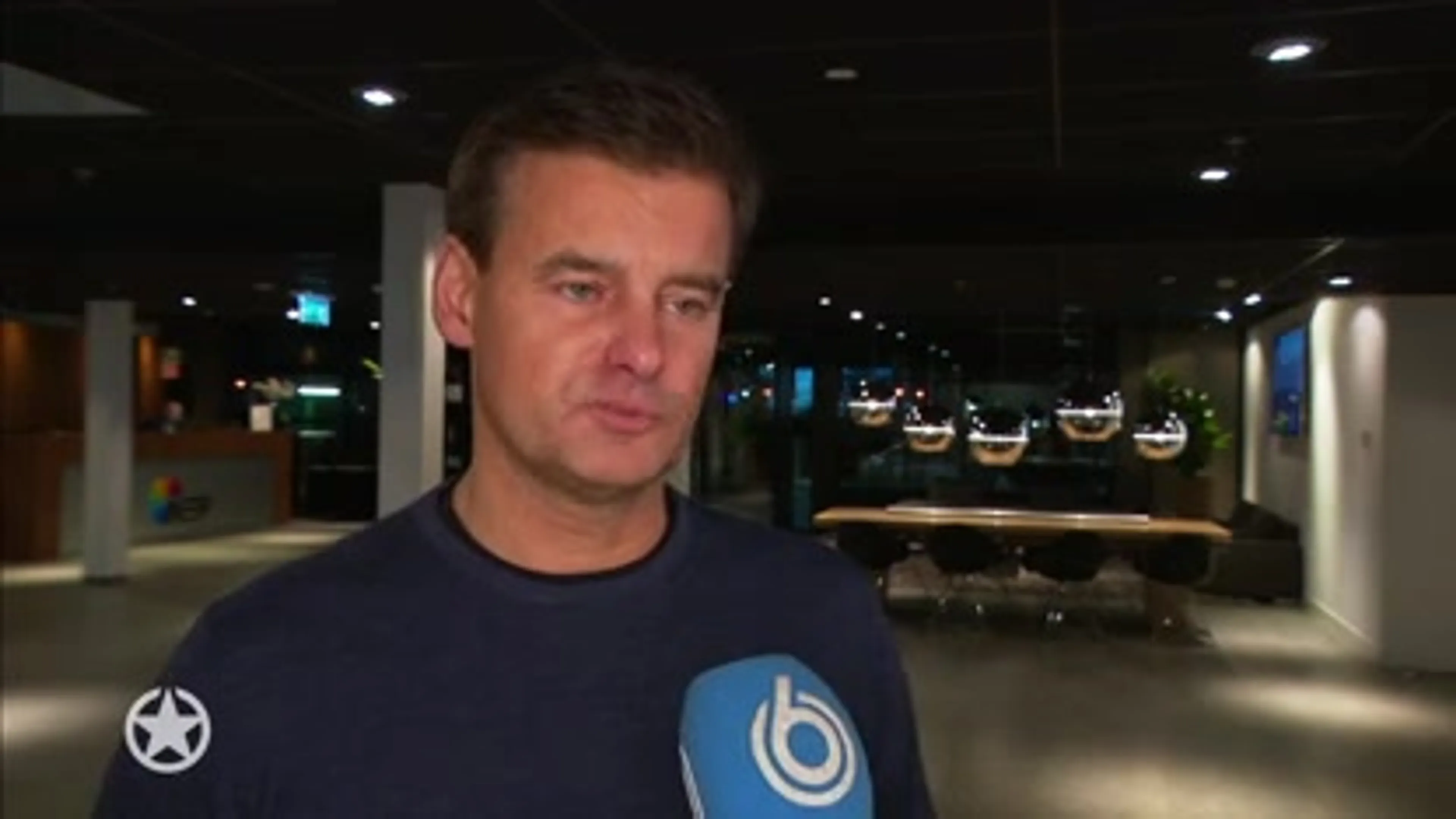 FOX gaat maandag praten met Marco van Basten over nazigroet
